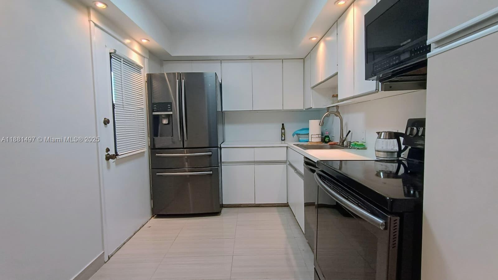 Photo of 3475 Country Club Dr  #408, Aventura, Florida, 33180 - 