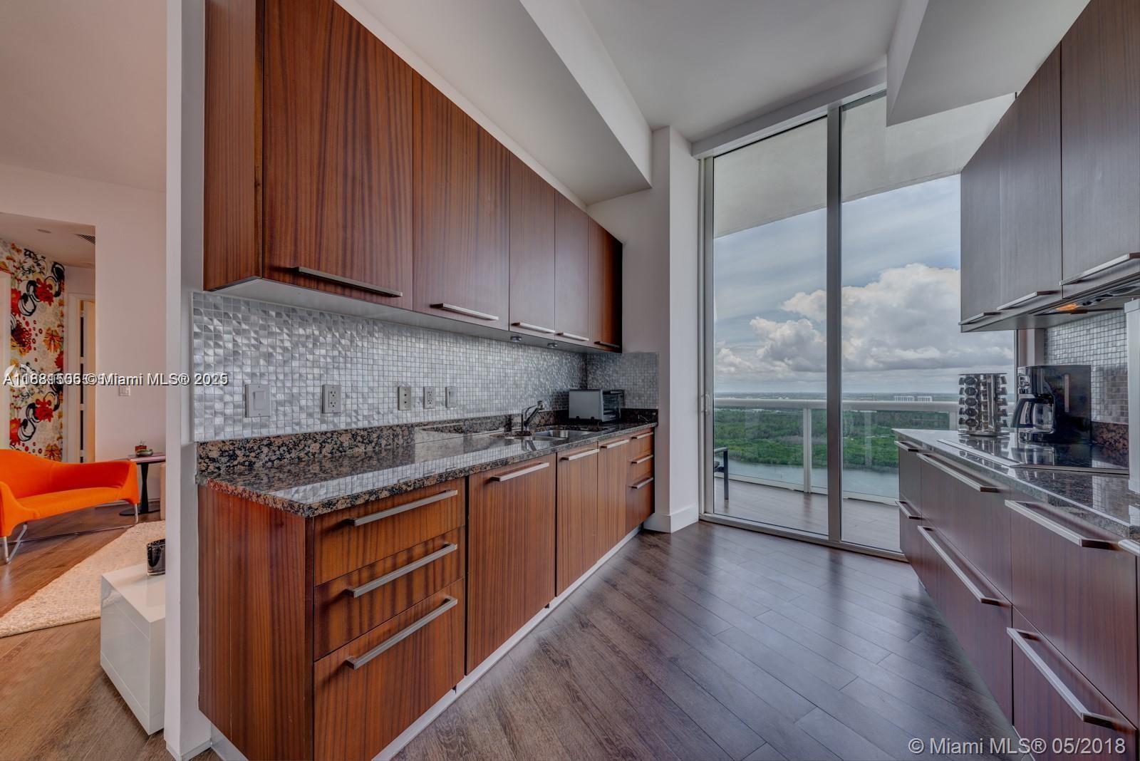 Ver detalles 3205 2 / 2 1463 sq. ft. $ 2025-09-19 0 foto