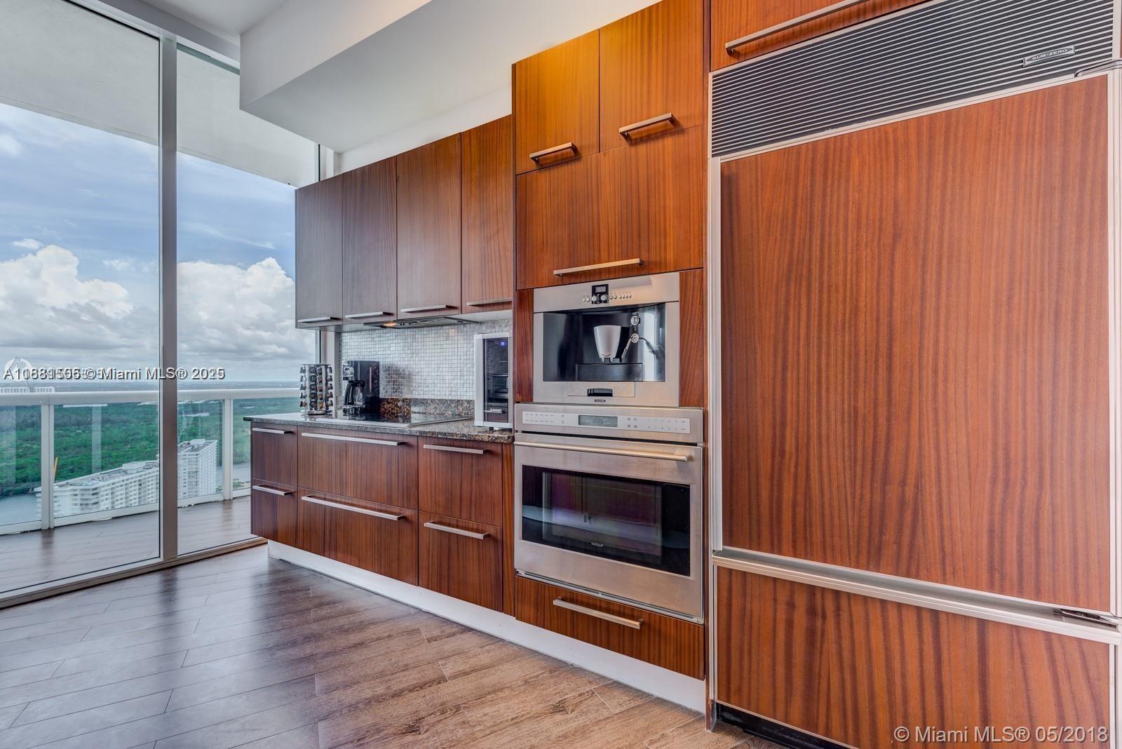 Ver detalles 3205 2 / 2 1463 sq. ft. $ 2025-09-19 0 foto