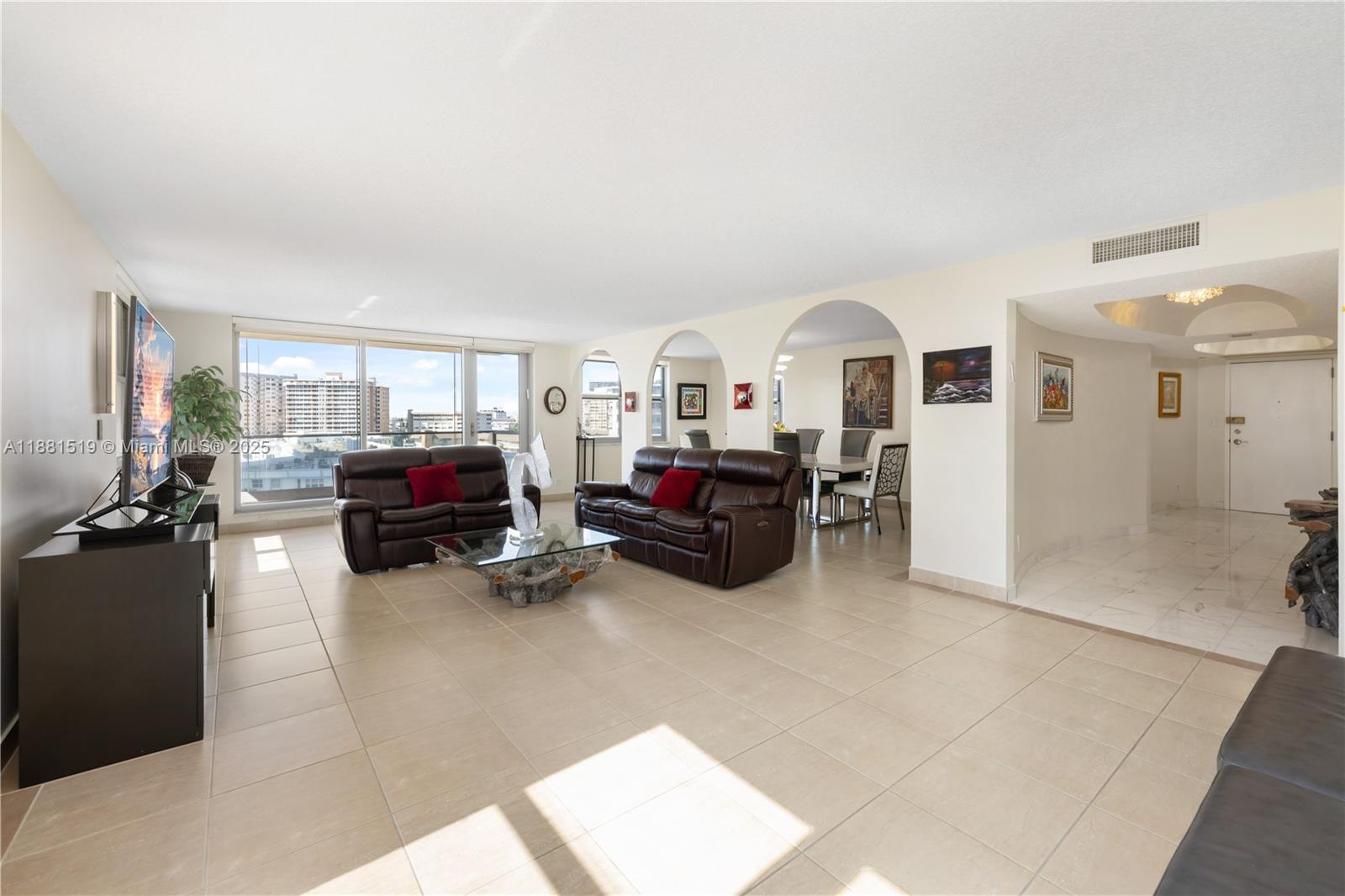 Photo of 1920 Ocean Dr #7A, Hallandale Beach, Florida, 33009 -