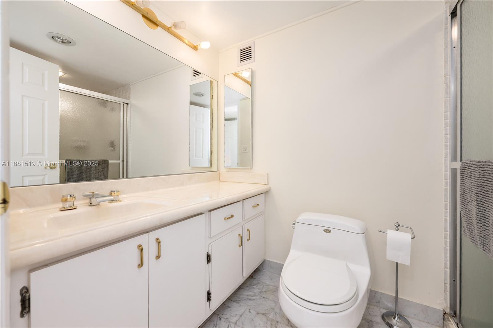 Photo of 1920 Ocean Dr  #7A, Hallandale Beach, Florida, 33009 - 