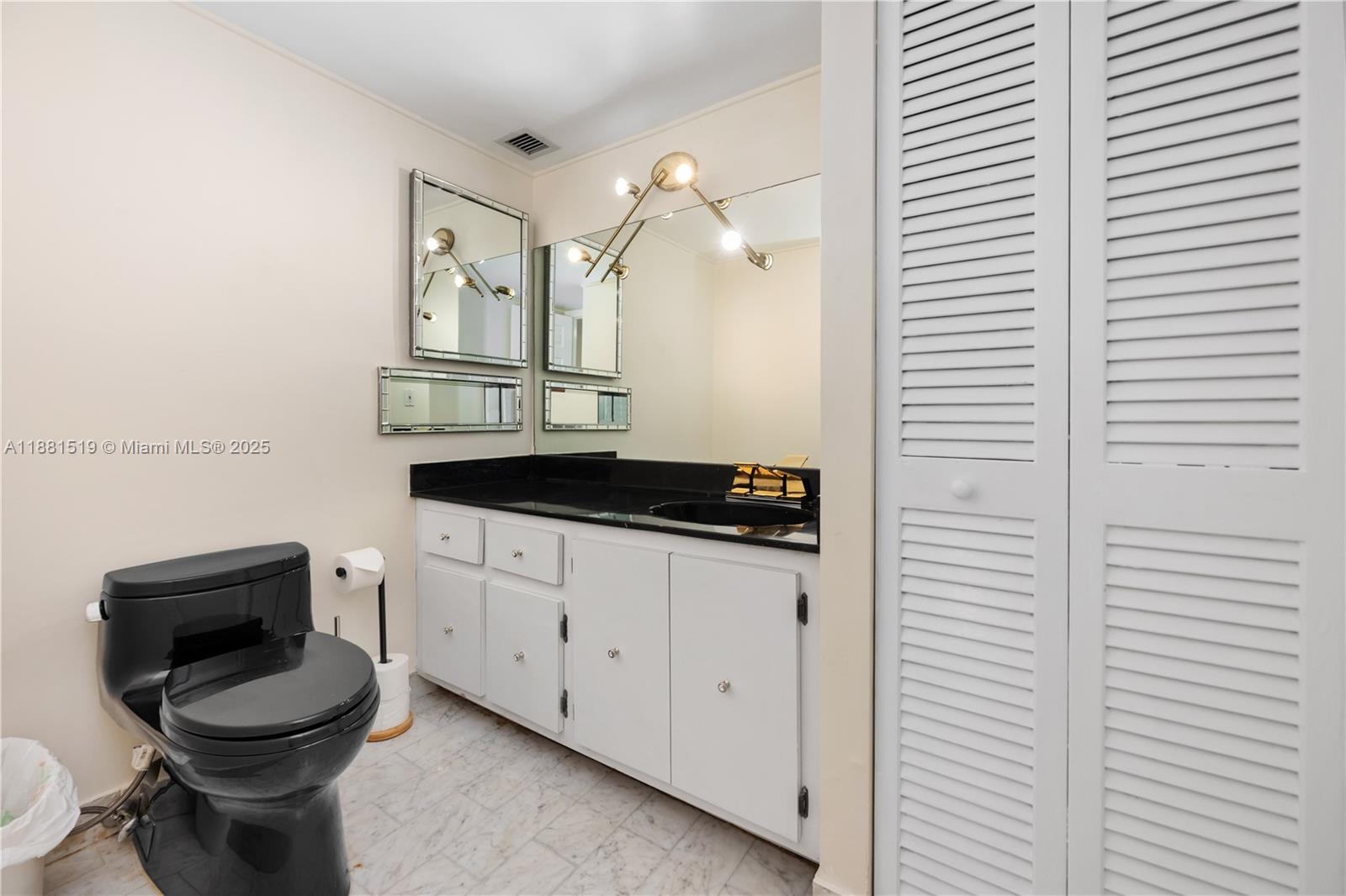 Photo of 1920 Ocean Dr  #7A, Hallandale Beach, Florida, 33009 - 