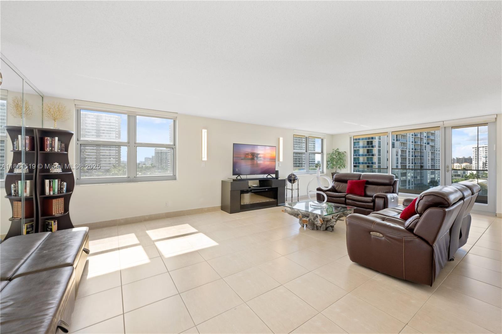 Photo of 1920 Ocean Dr #7A, Hallandale Beach, Florida, 33009 -