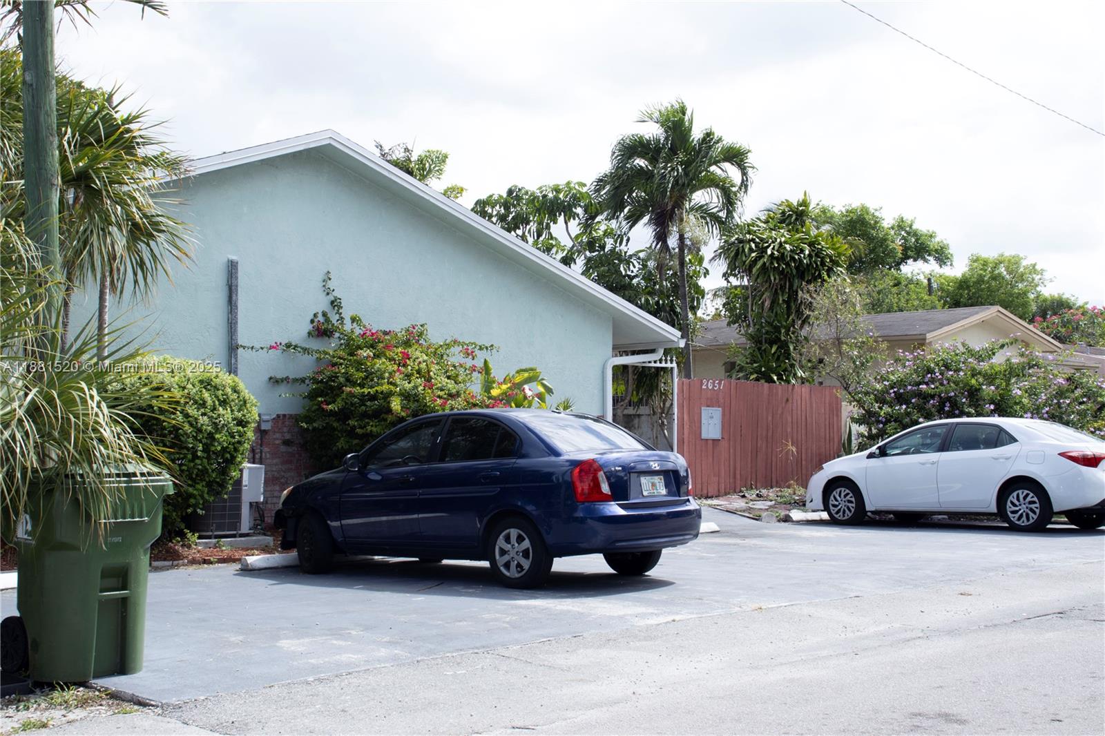 See details / 2099 sq. ft. $ 2025-09-19 0 Photo