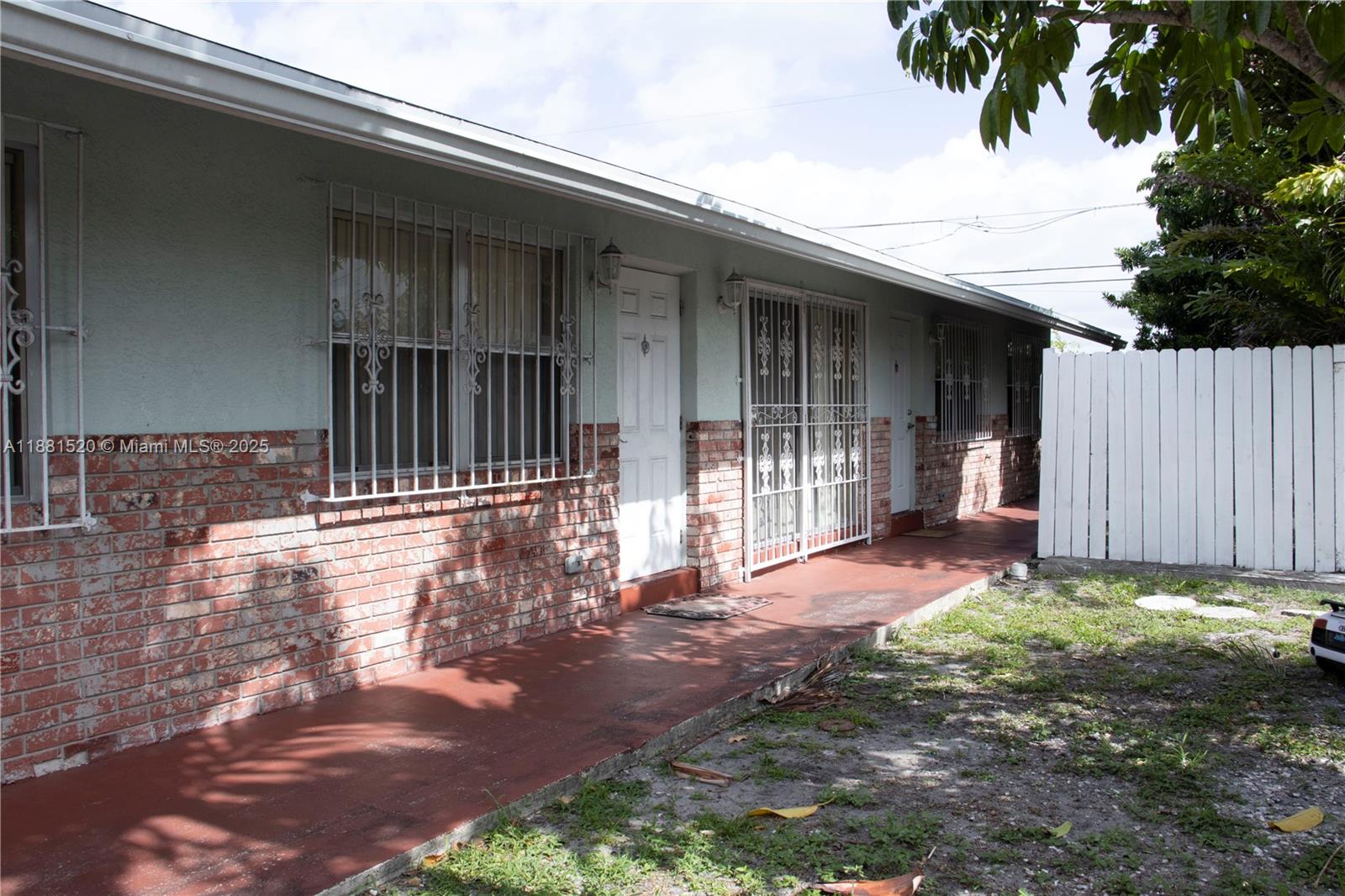 See details / 2099 sq. ft. $ 2025-09-19 0 Photo