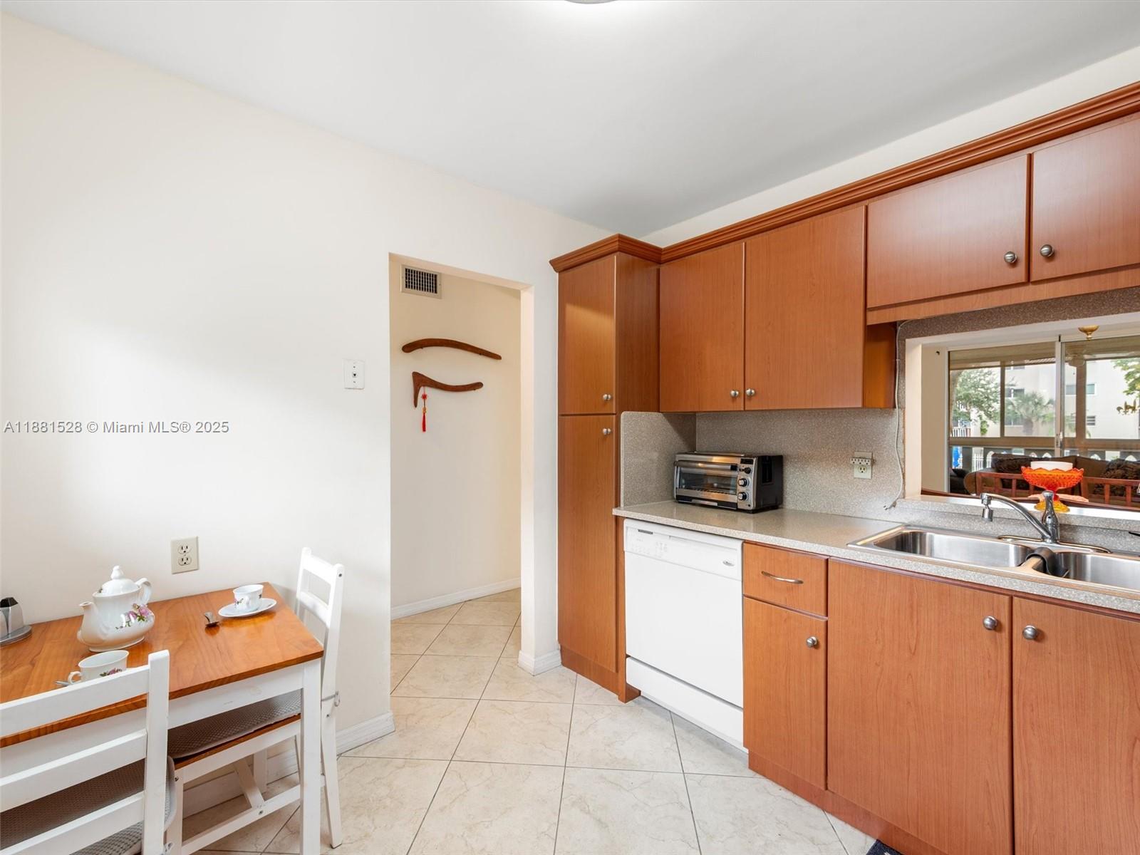 Photo of 1001 14th Ave  #207, Hallandale Beach, Florida, 33009 - 