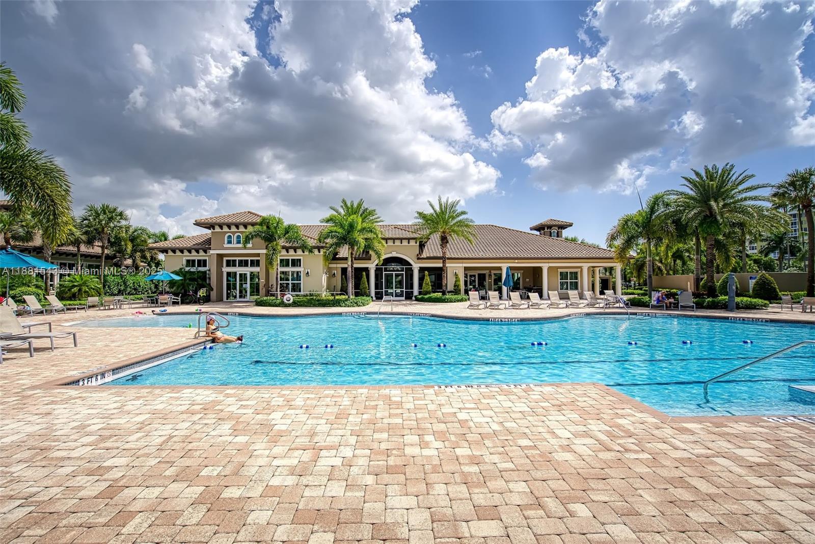 5060 3 / 3 1421 sq. ft. $ 2025-09-19 0 Photo