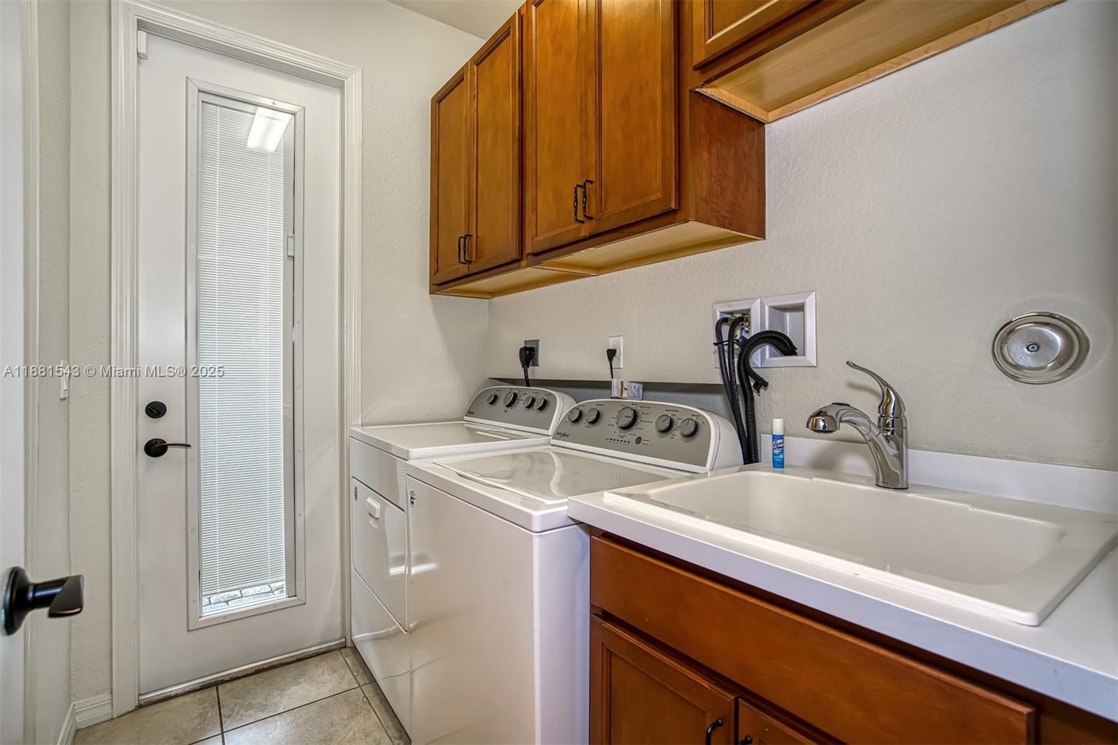 5060 3 / 3 1421 sq. ft. $ 2025-09-19 0 Photo