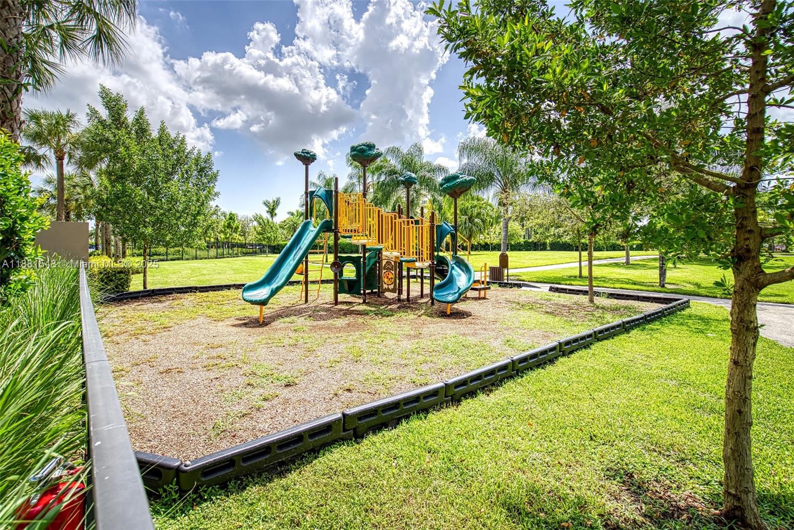 5060 3 / 3 1421 sq. ft. $ 2025-09-19 0 Photo
