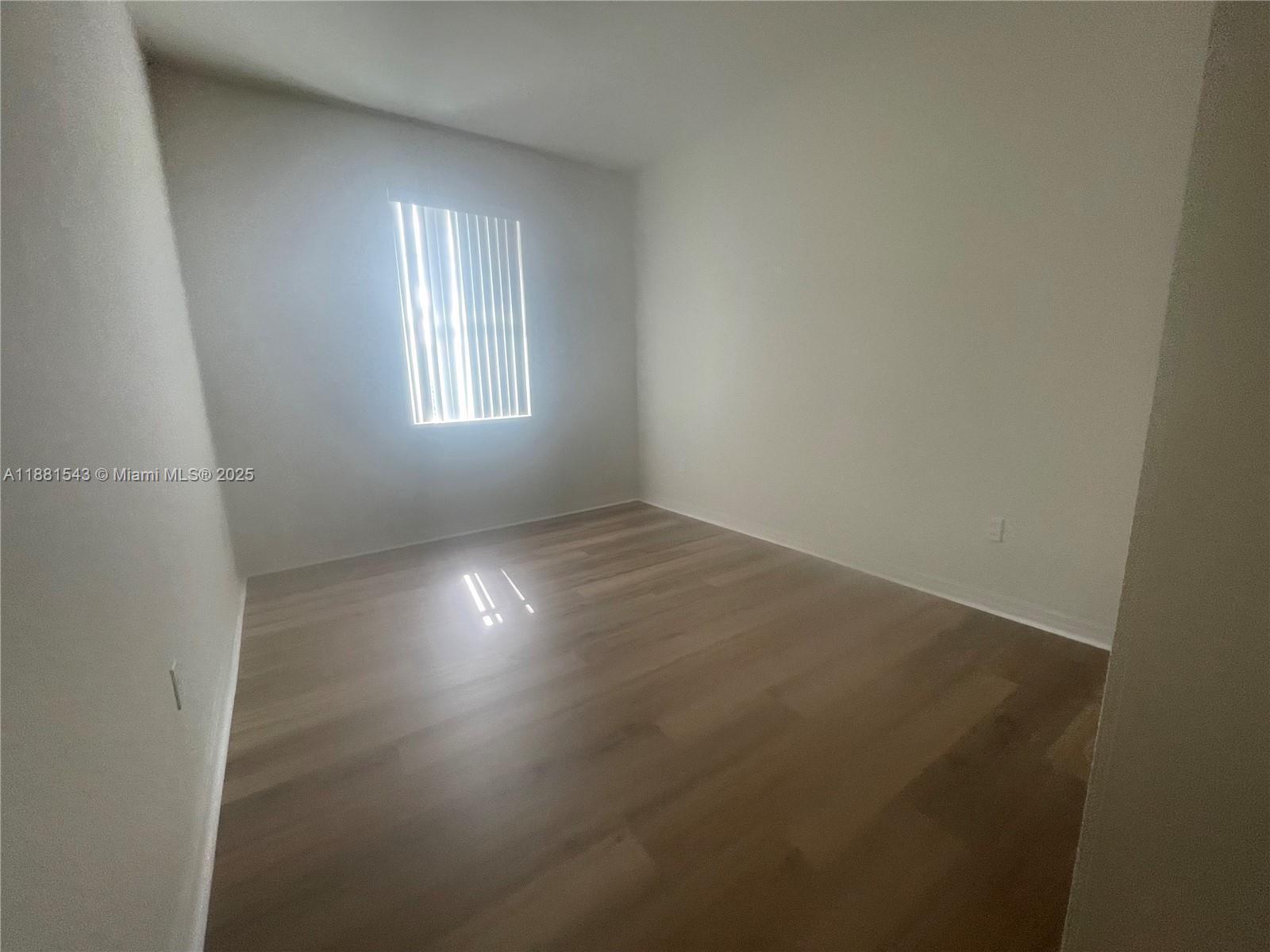 5060 3 / 3 1421 sq. ft. $ 2025-09-19 0 Photo
