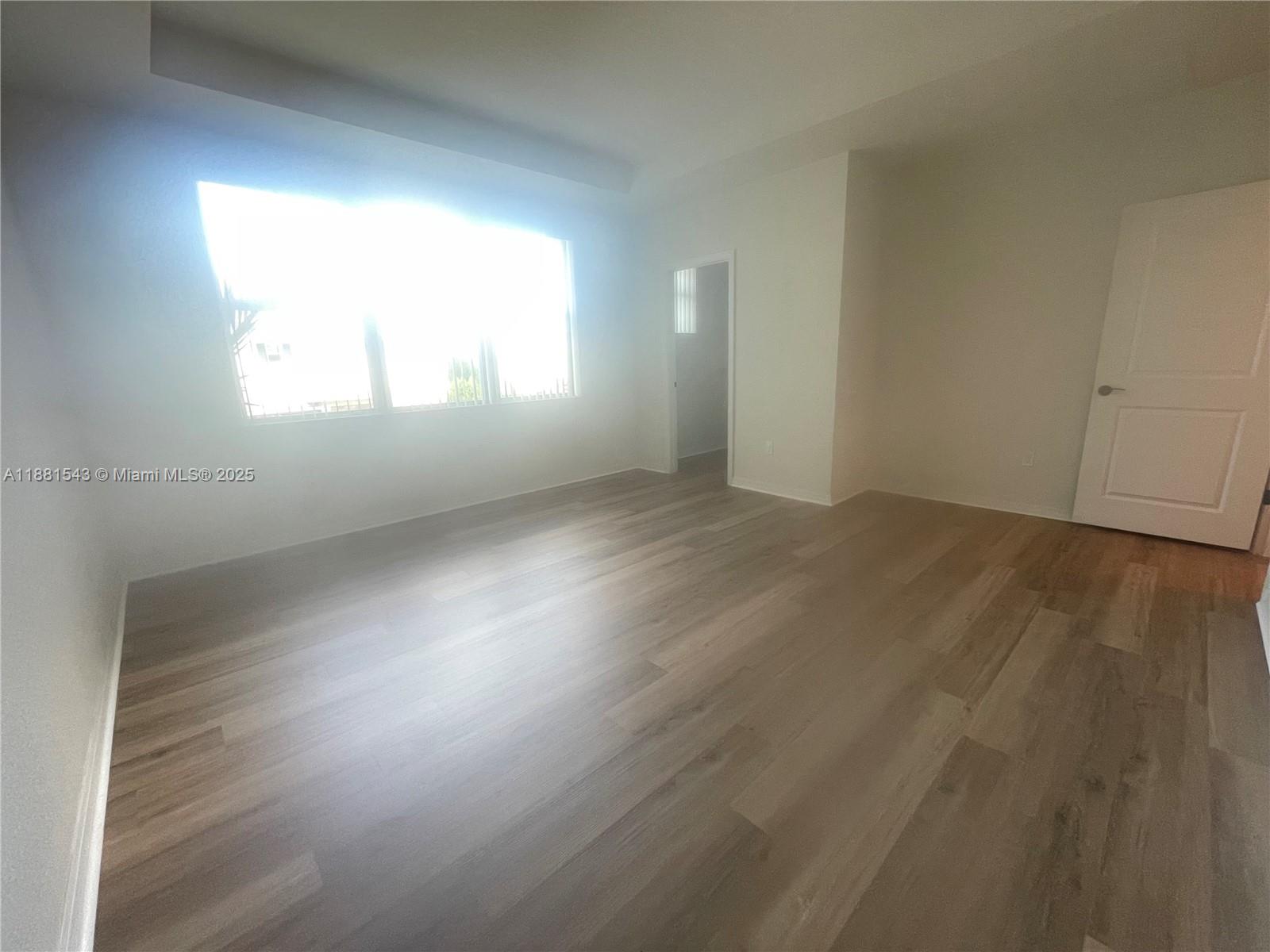 5060 3 / 3 1421 sq. ft. $ 2025-09-19 0 Photo