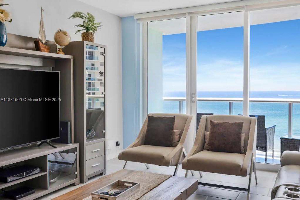 Photo of 3801 Ocean Dr  #11N, Hollywood, Florida, 33019 - 