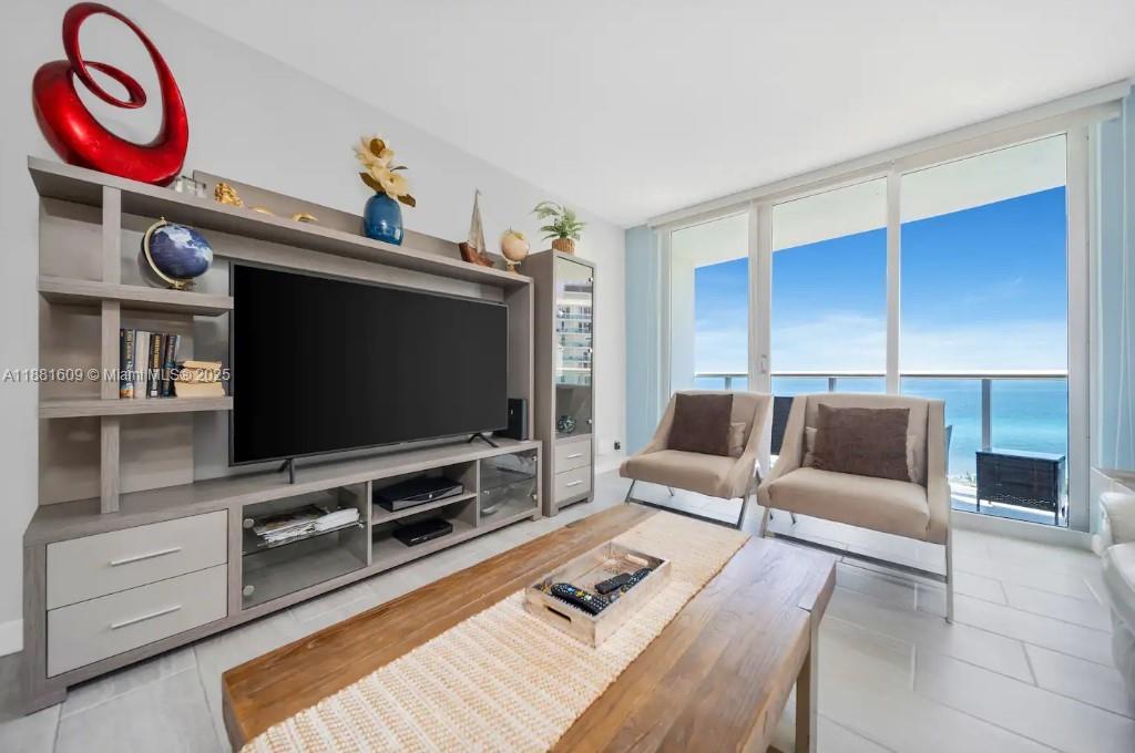 Photo of 3801 Ocean Dr  #11N, Hollywood, Florida, 33019 - 