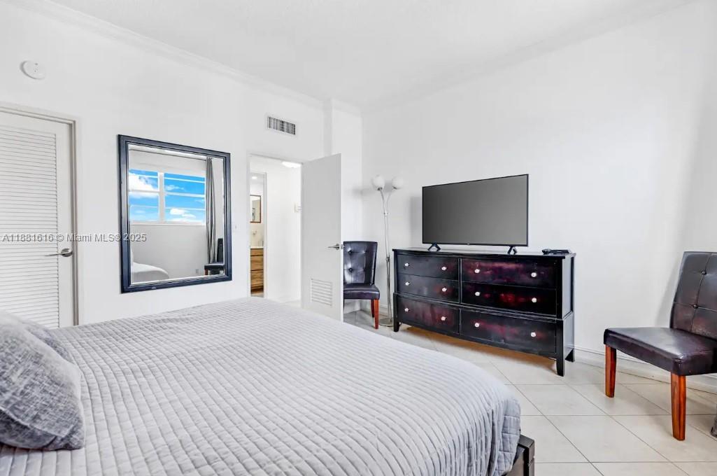 Photo of 3901 Ocean Dr  #PH16D, Hollywood, Florida, 33019 - 