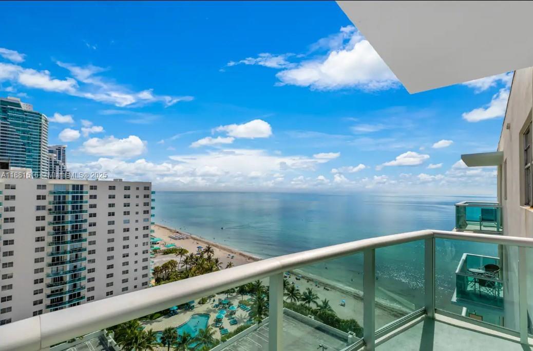 Photo of 3901 Ocean Dr  #PH16D, Hollywood, Florida, 33019 - 