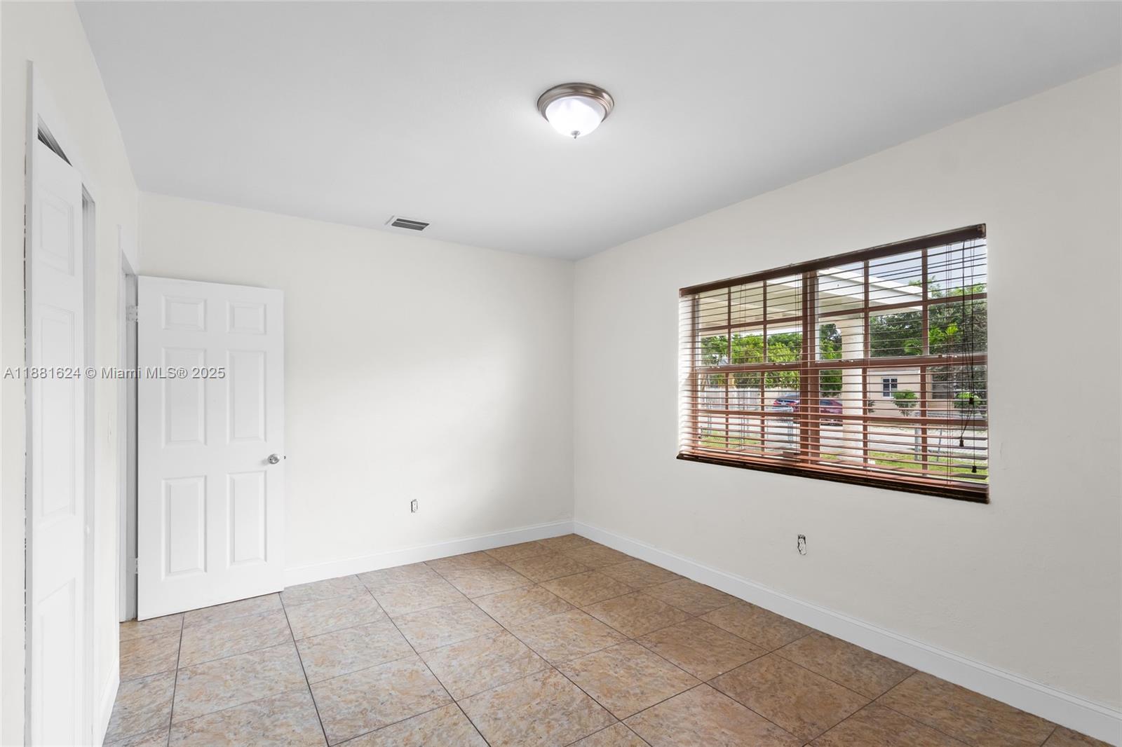   /  1191 sq. ft. $ 2025-10-04 0 Photo