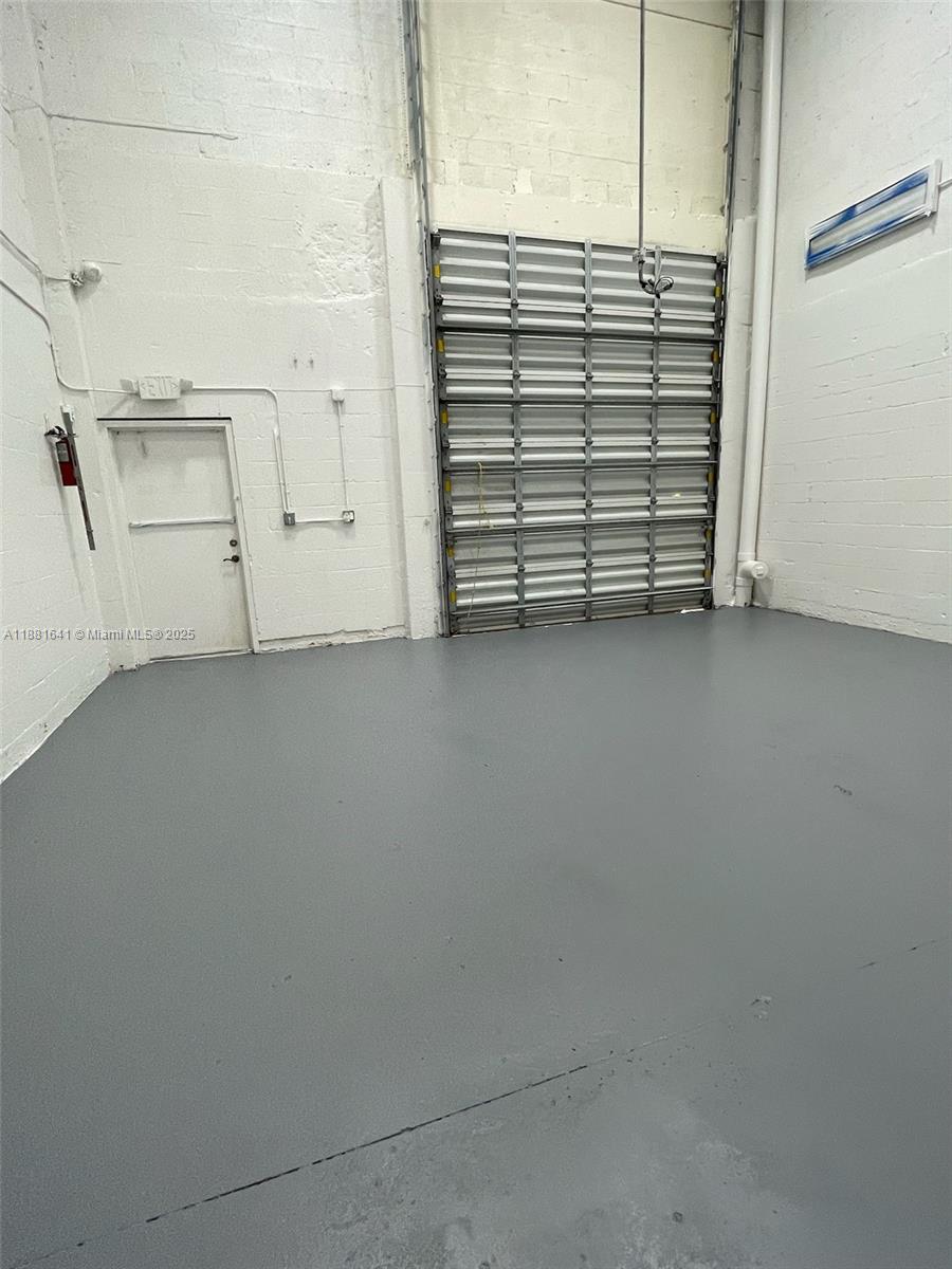 See details 1 / sq. ft. $ 2025-09-19 0 Photo