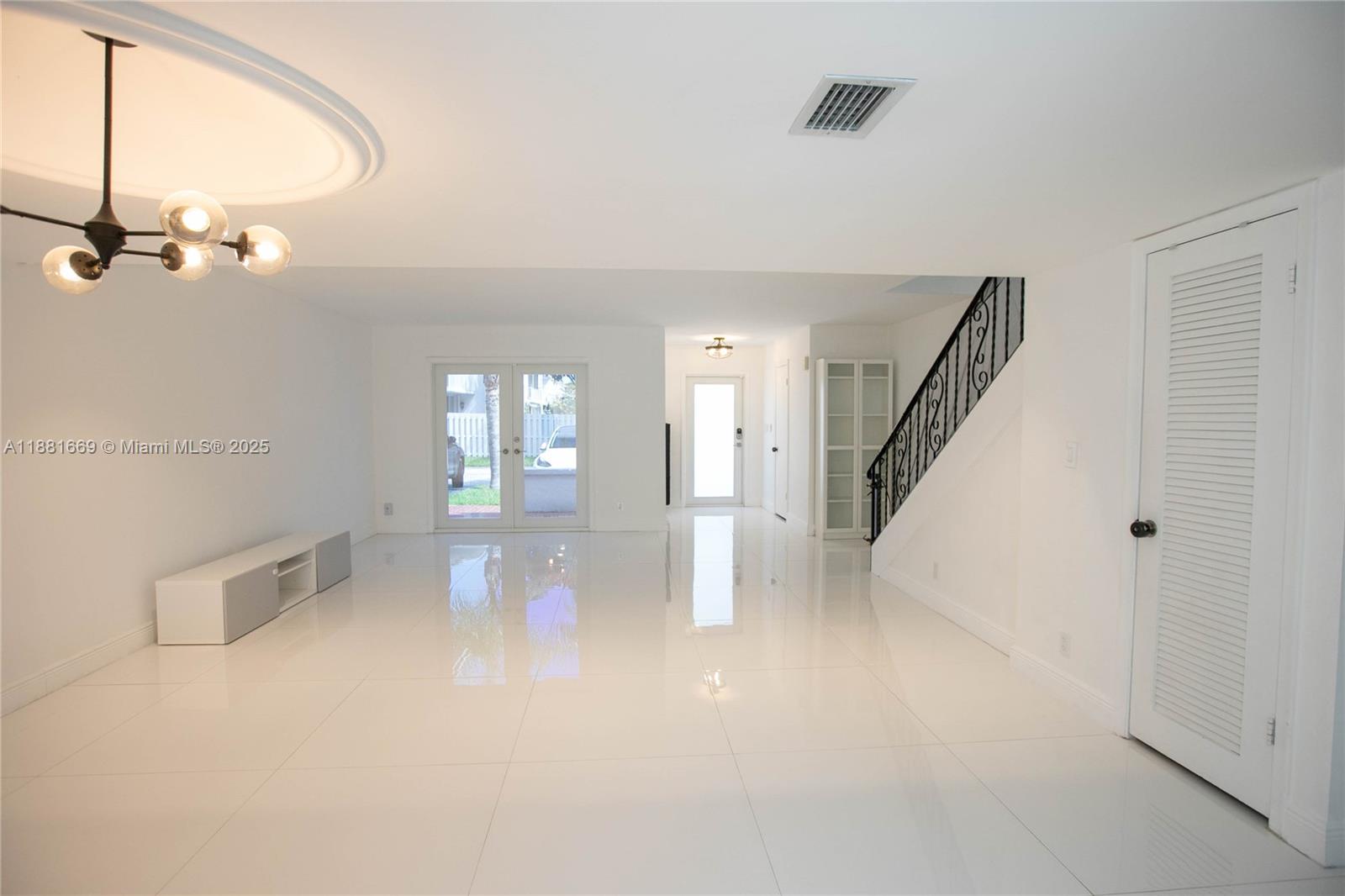 Photo of , Hallandale Beach, Florida, 33009 -