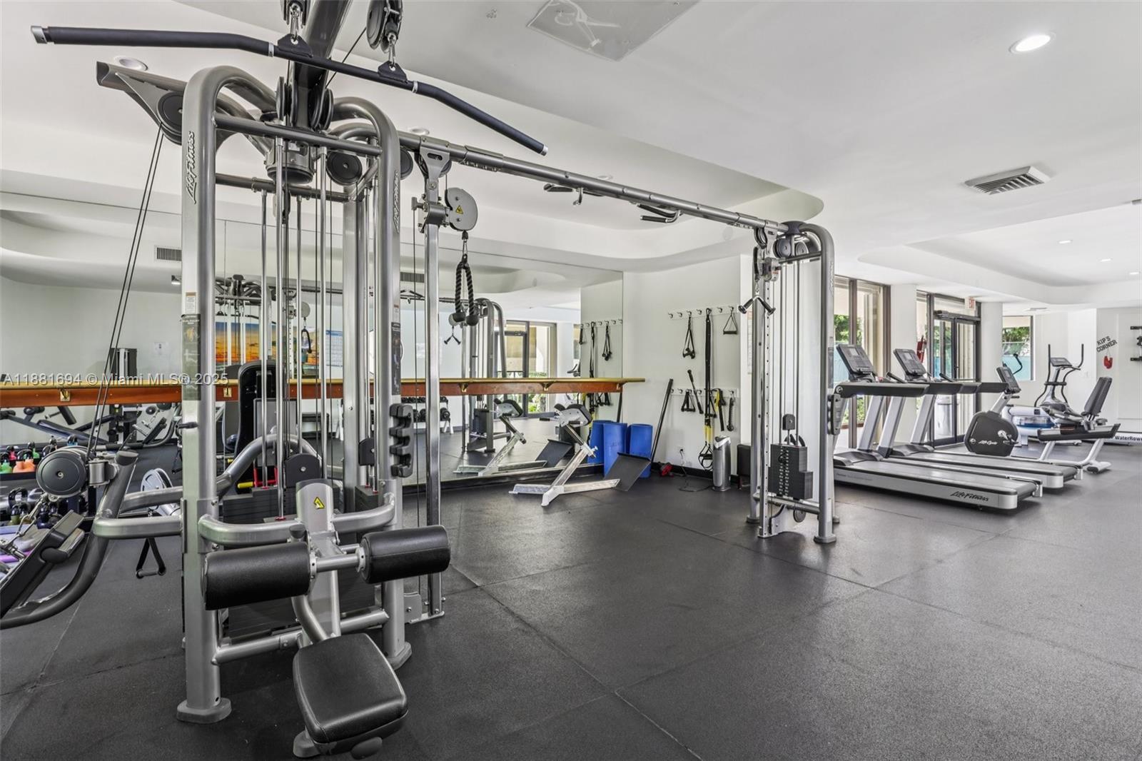 Photo of 20191 Country Club Dr  #1102, Aventura, Florida, 33180 - 
