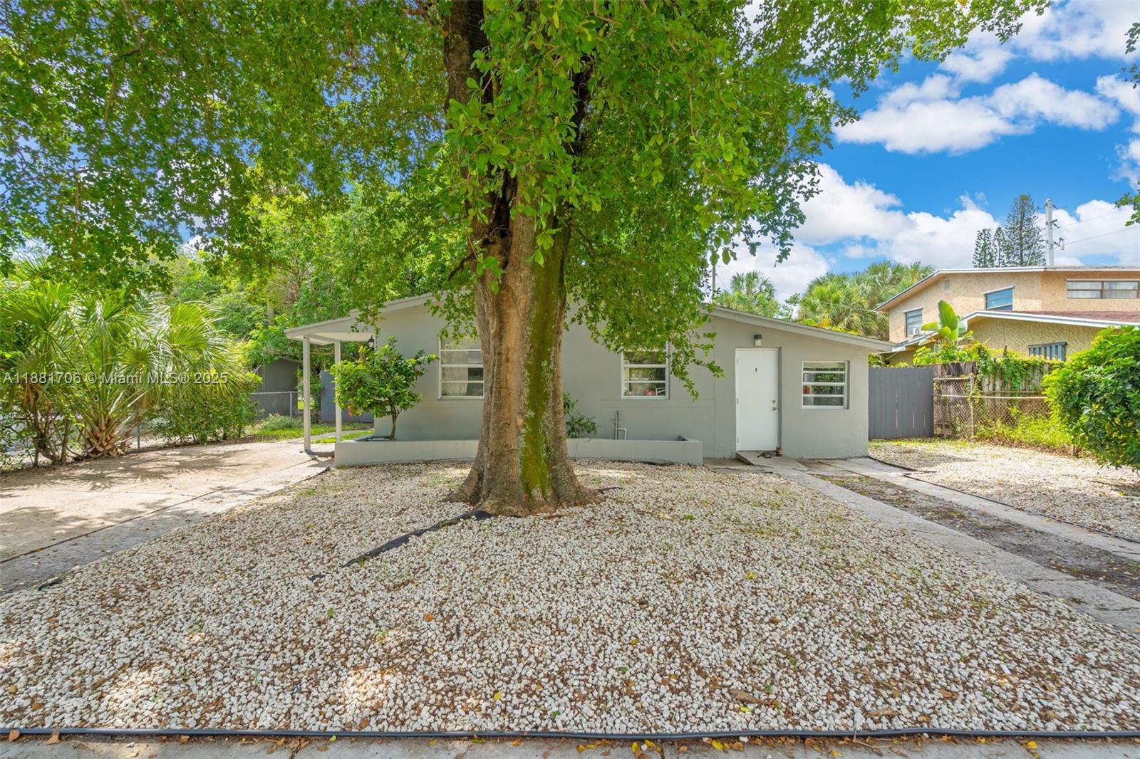 Ver detalles / 1226 sq. ft. $ 2025-09-19 0 foto