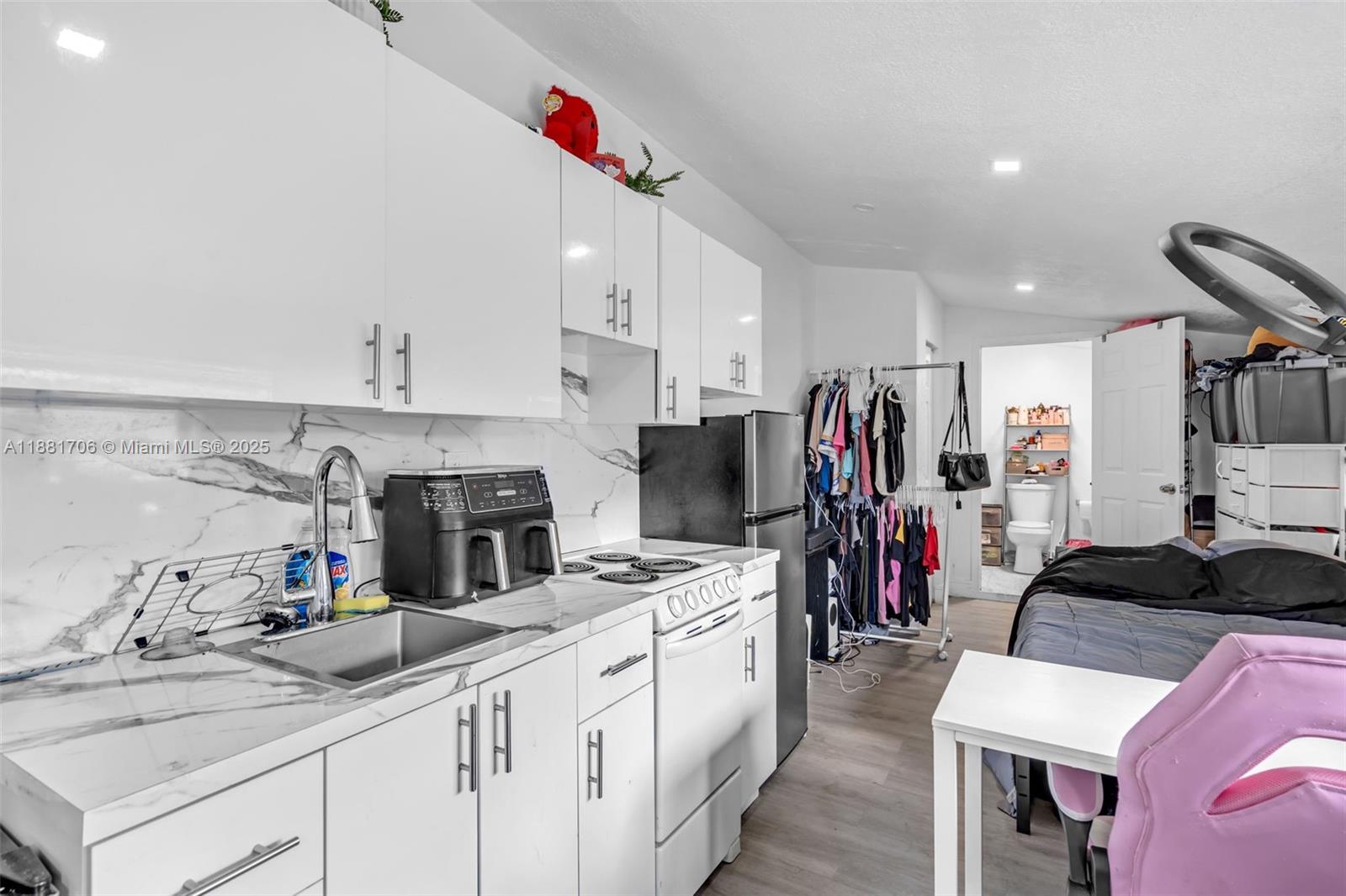 Ver detalles / 1226 sq. ft. $ 2025-09-19 0 foto
