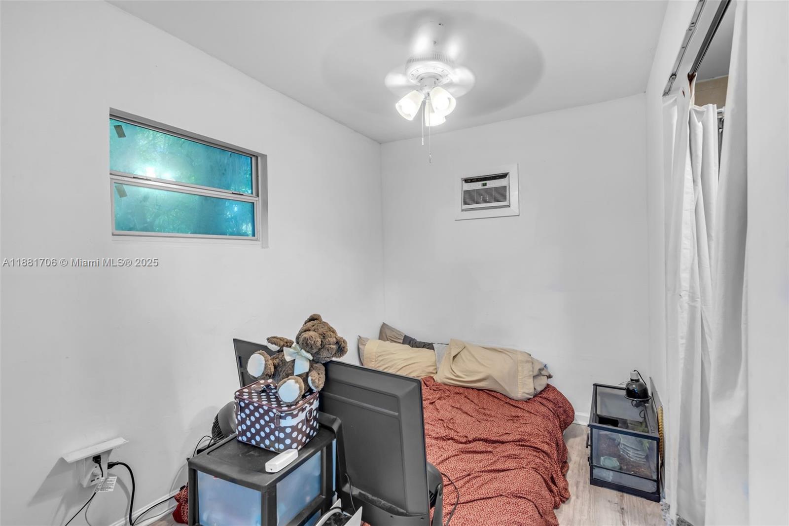 Ver detalles / 1226 sq. ft. $ 2025-09-19 0 foto