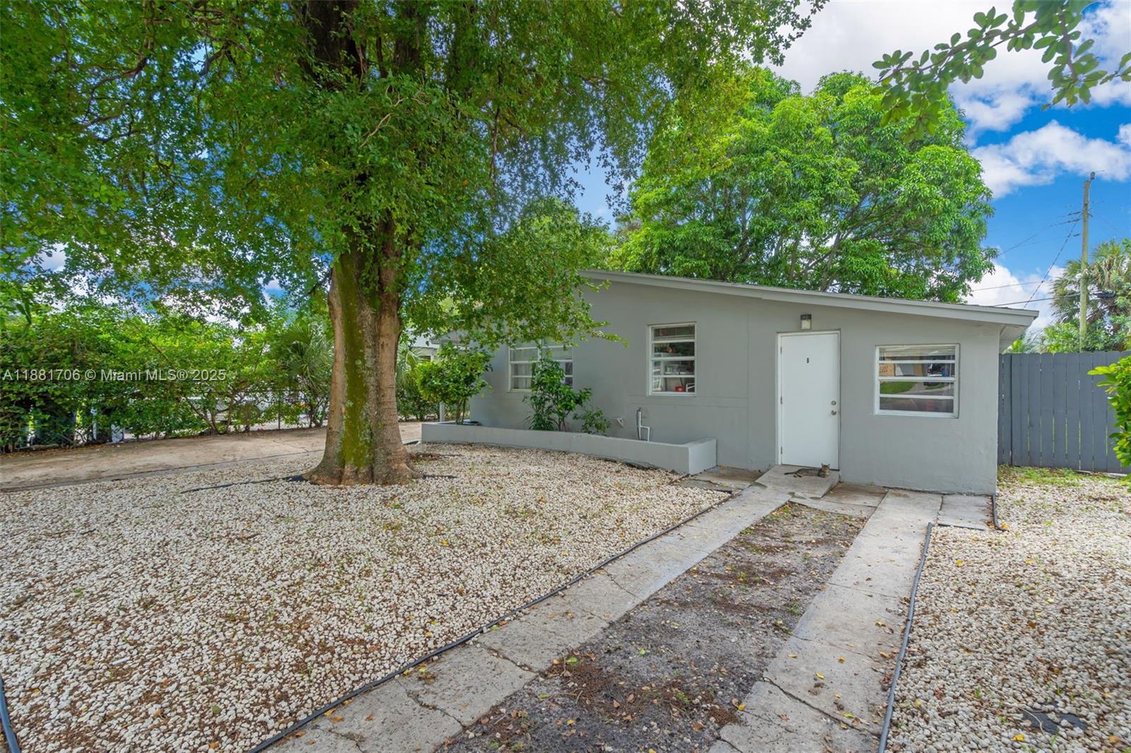 Ver detalles / 1226 sq. ft. $ 2025-09-19 0 foto