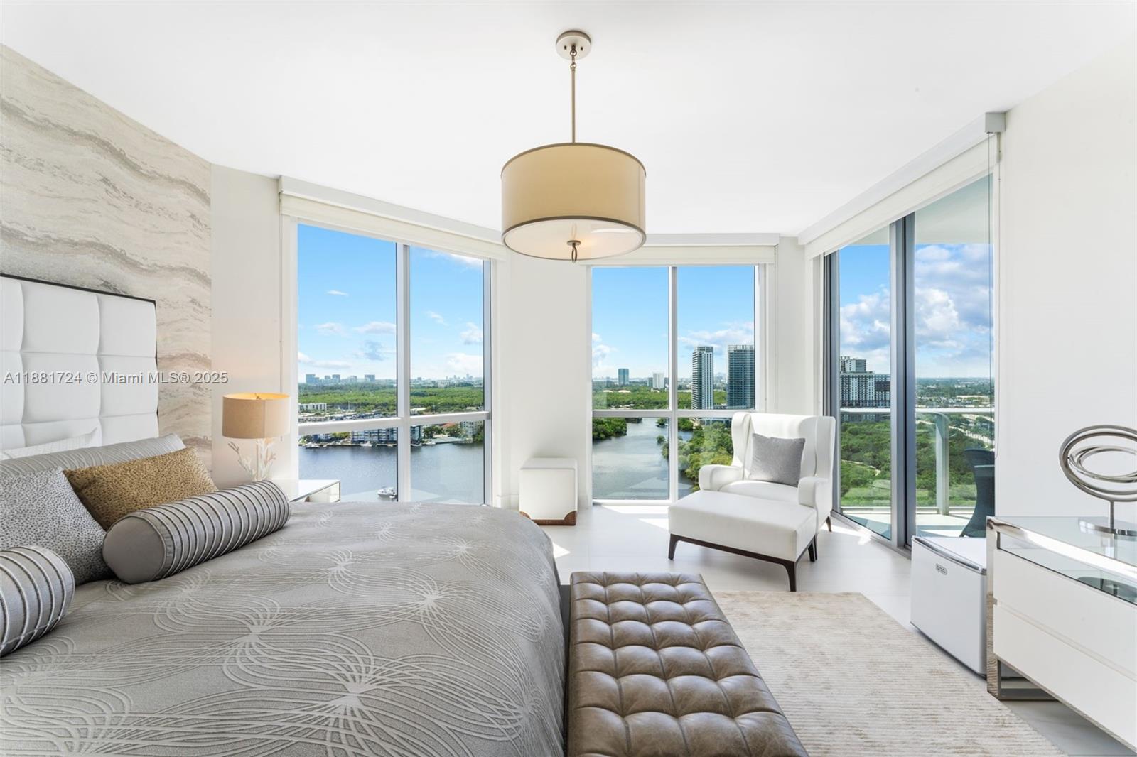 Photo of 17111 Biscayne Blvd  #2202, North Miami Beach, Florida, 33160 - 