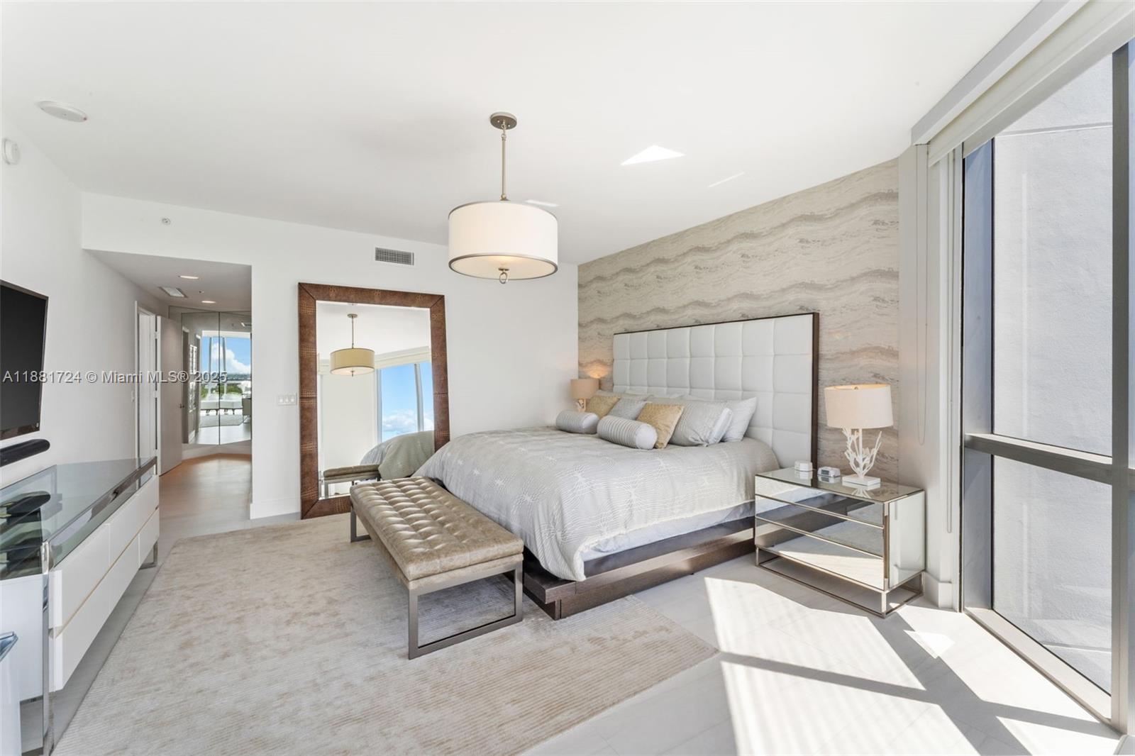 Photo of 17111 Biscayne Blvd  #2202, North Miami Beach, Florida, 33160 - 