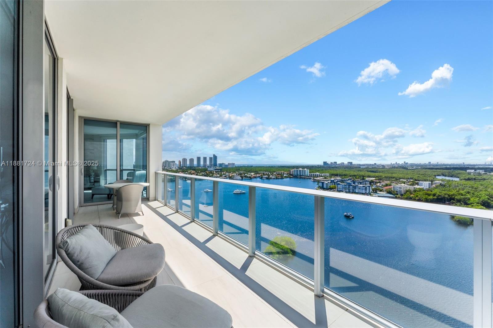 Photo of 17111 Biscayne Blvd  #2202, North Miami Beach, Florida, 33160 - 
