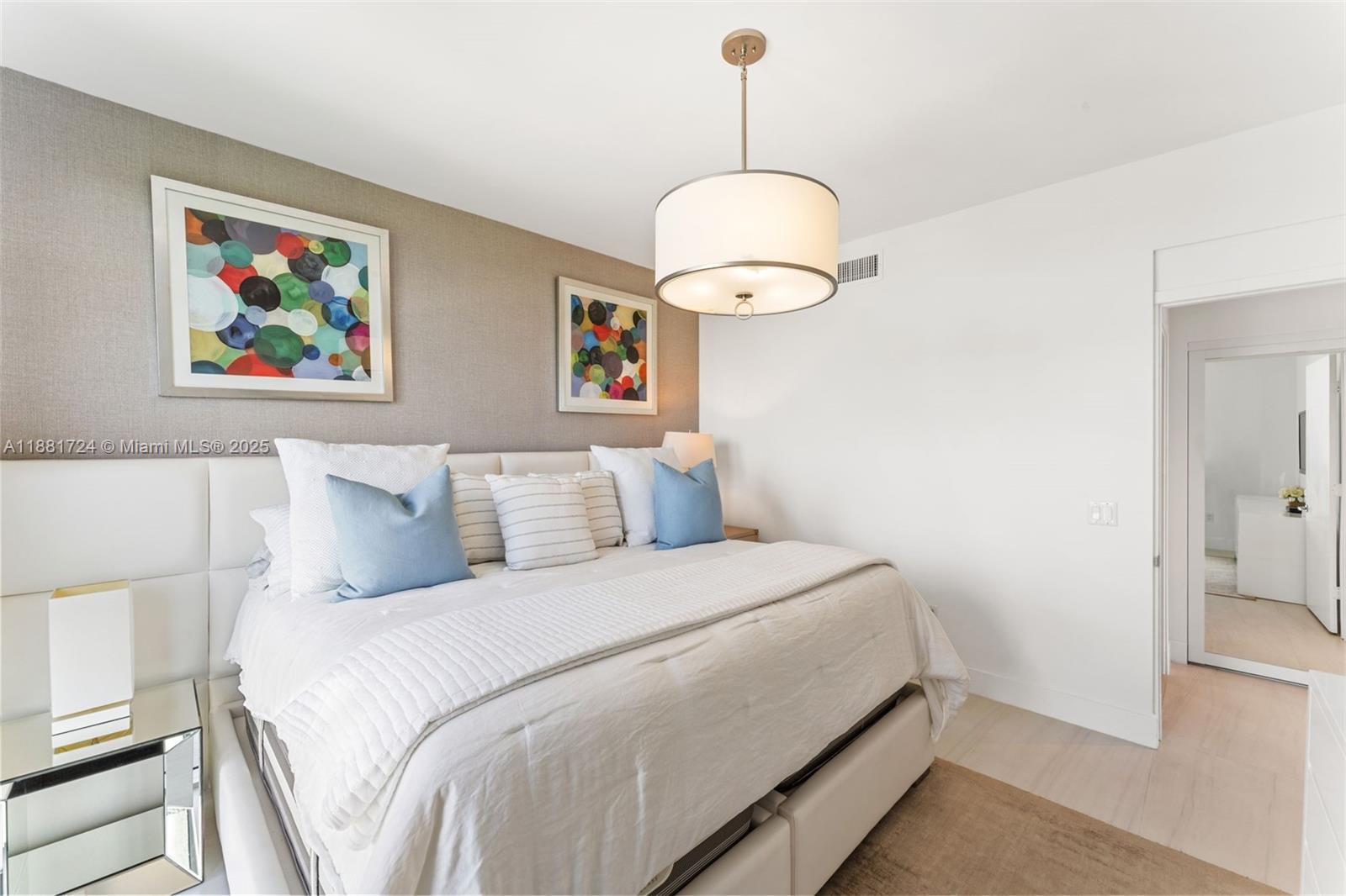 Photo of 17111 Biscayne Blvd  #2202, North Miami Beach, Florida, 33160 - 