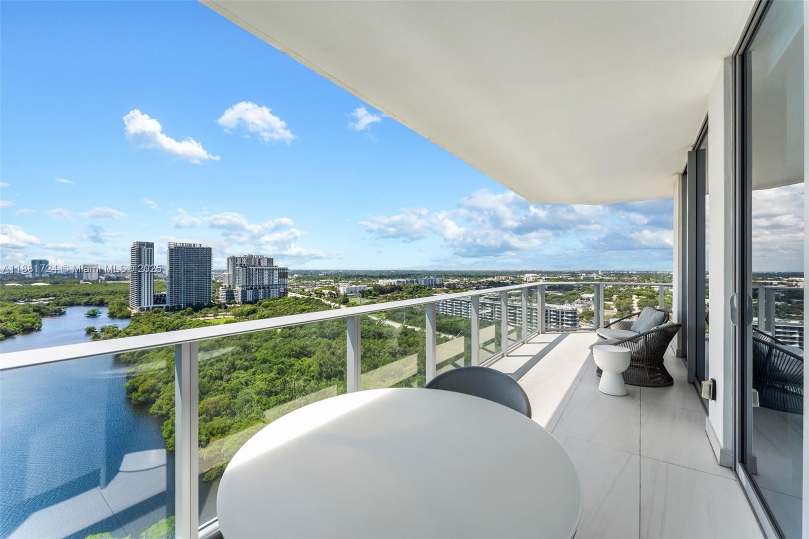 Photo of 17111 Biscayne Blvd  #2202, North Miami Beach, Florida, 33160 - 