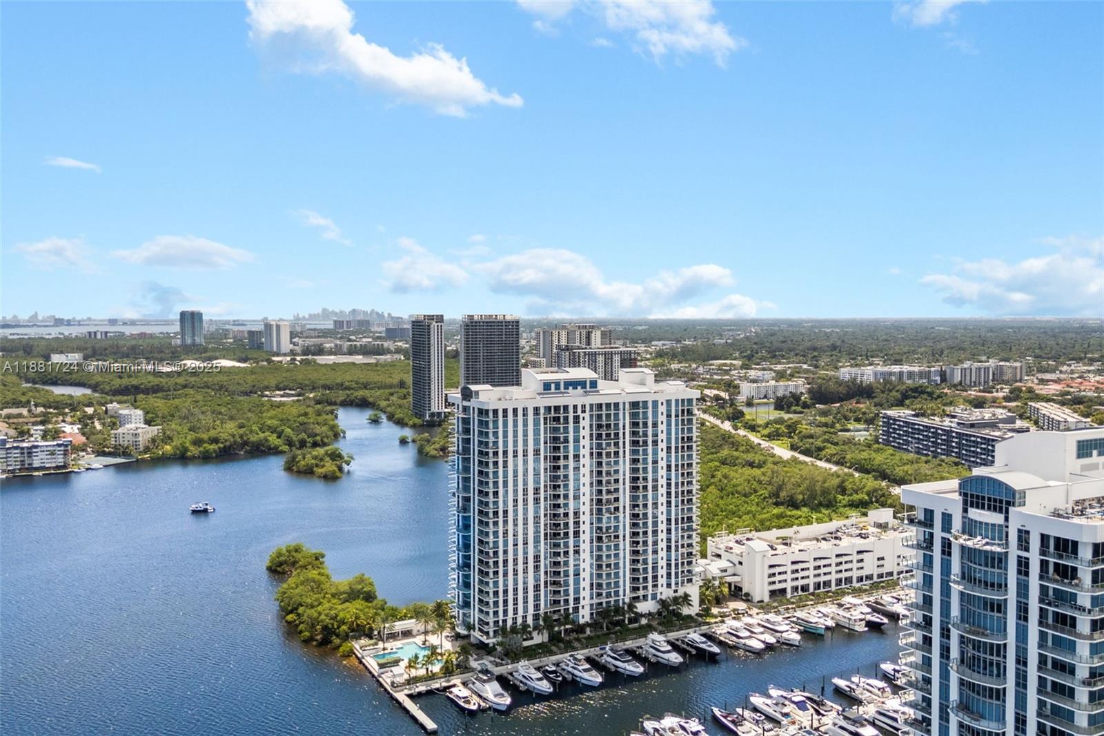 Photo of 17111 Biscayne Blvd  #2202, North Miami Beach, Florida, 33160 - 