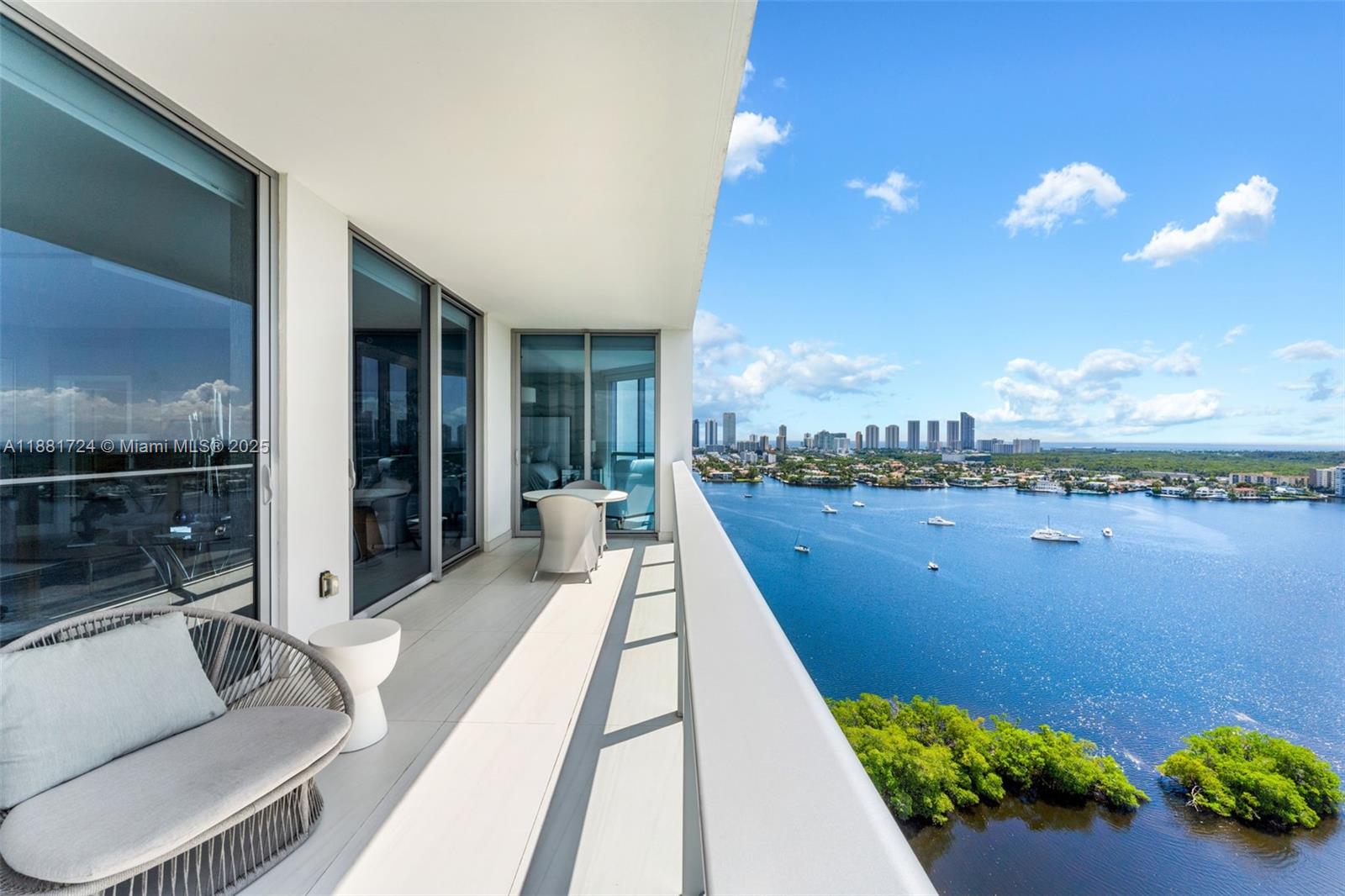 Photo of 17111 Biscayne Blvd  #2202, North Miami Beach, Florida, 33160 - 