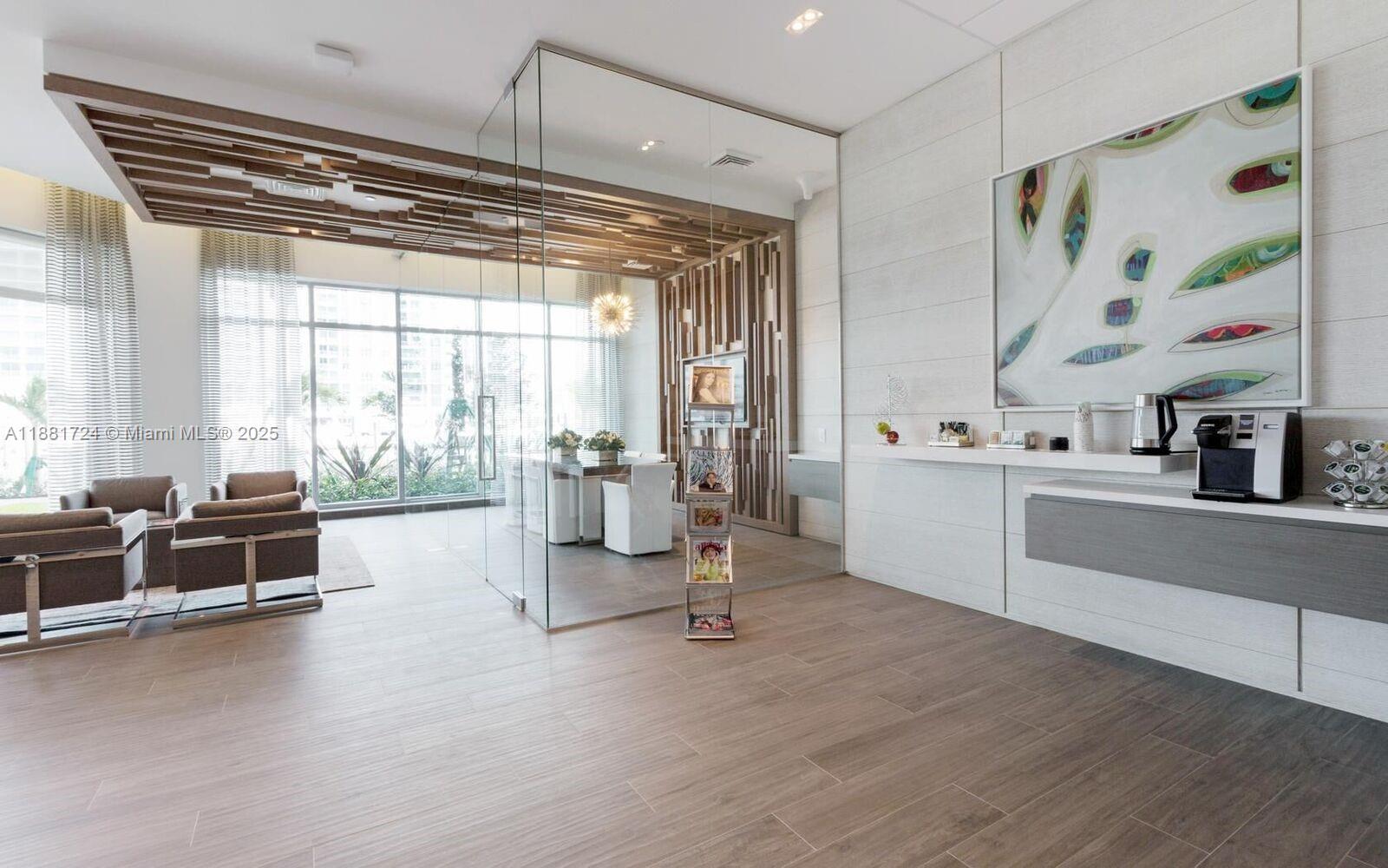 Photo of 17111 Biscayne Blvd  #2202, North Miami Beach, Florida, 33160 - 