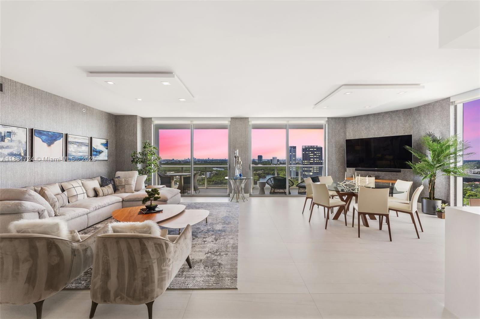 Photo of 17111 Biscayne Blvd  #2202, North Miami Beach, Florida, 33160 - 