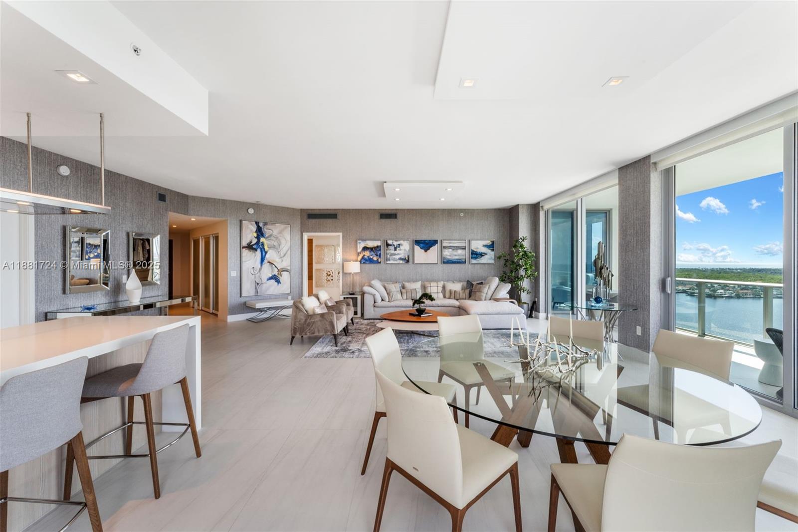 Photo of 17111 Biscayne Blvd  #2202, North Miami Beach, Florida, 33160 - 