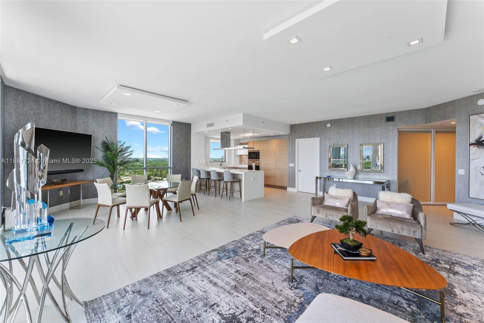 Photo of 17111 Biscayne Blvd  #2202, North Miami Beach, Florida, 33160 - 
