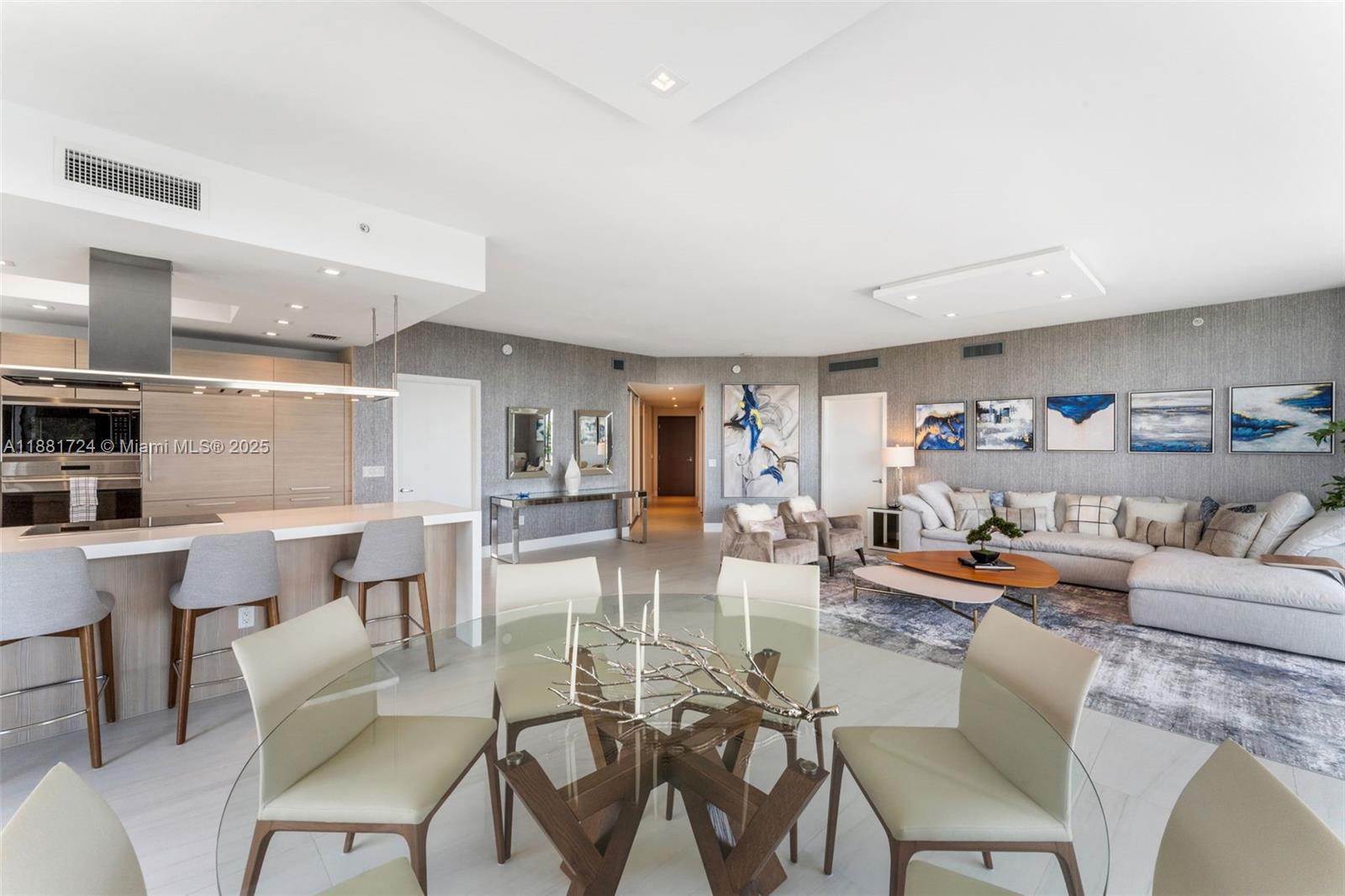 Photo of 17111 Biscayne Blvd  #2202, North Miami Beach, Florida, 33160 - 