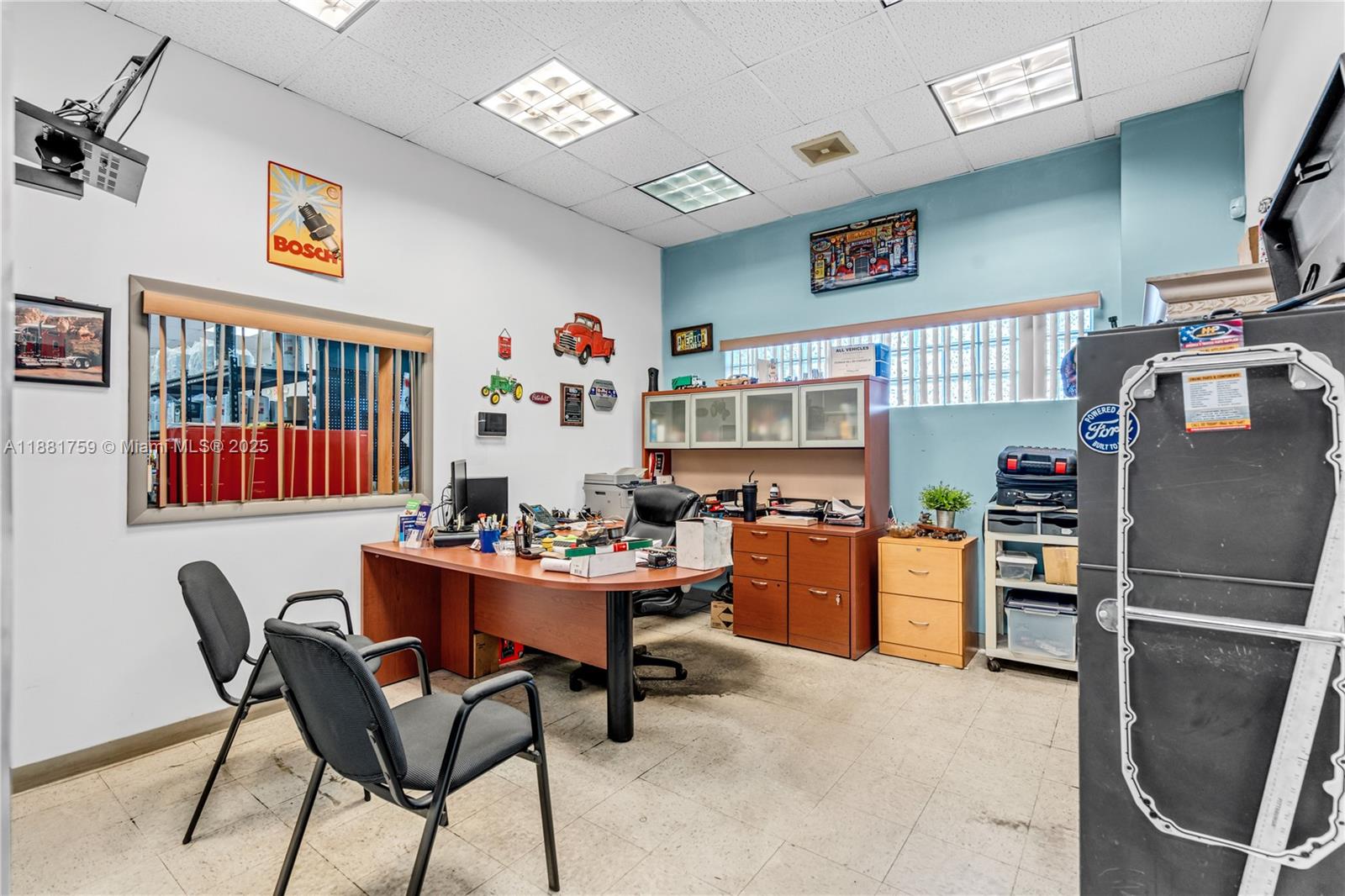See details / sq. ft. $ 2025-09-19 0 Photo