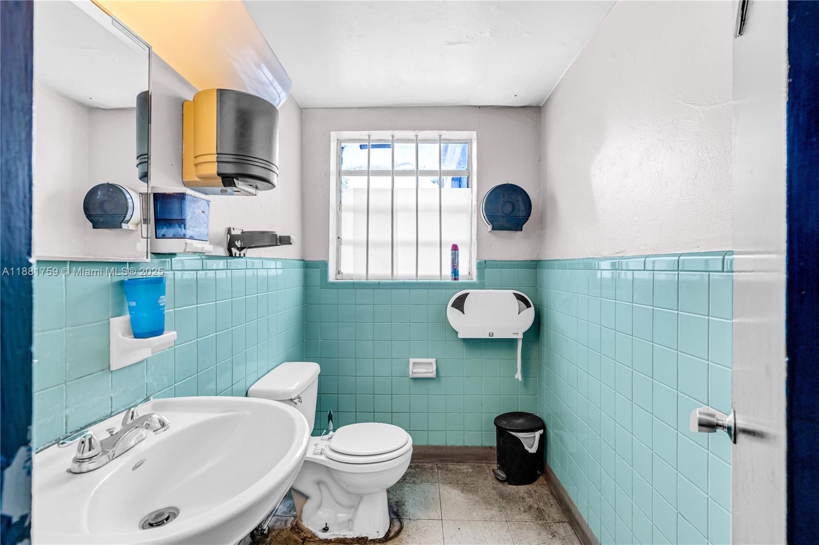 See details / sq. ft. $ 2025-09-19 0 Photo
