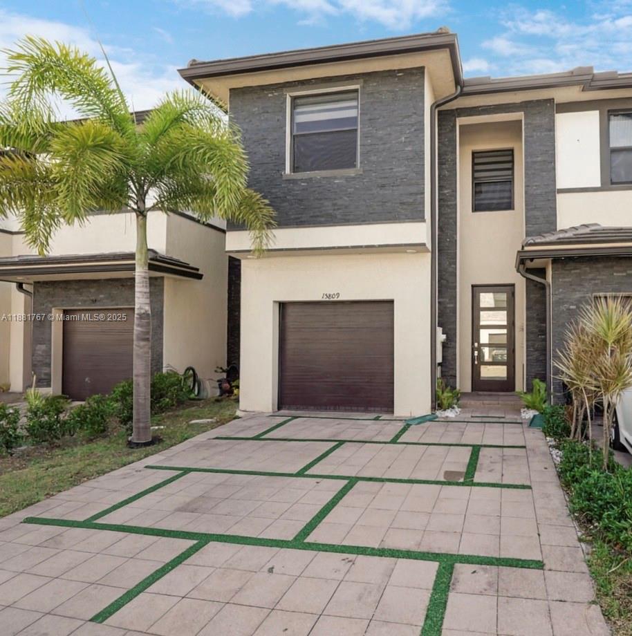 15809 3 / 3 1838 sq. ft. $ 2025-09-19 0 Photo