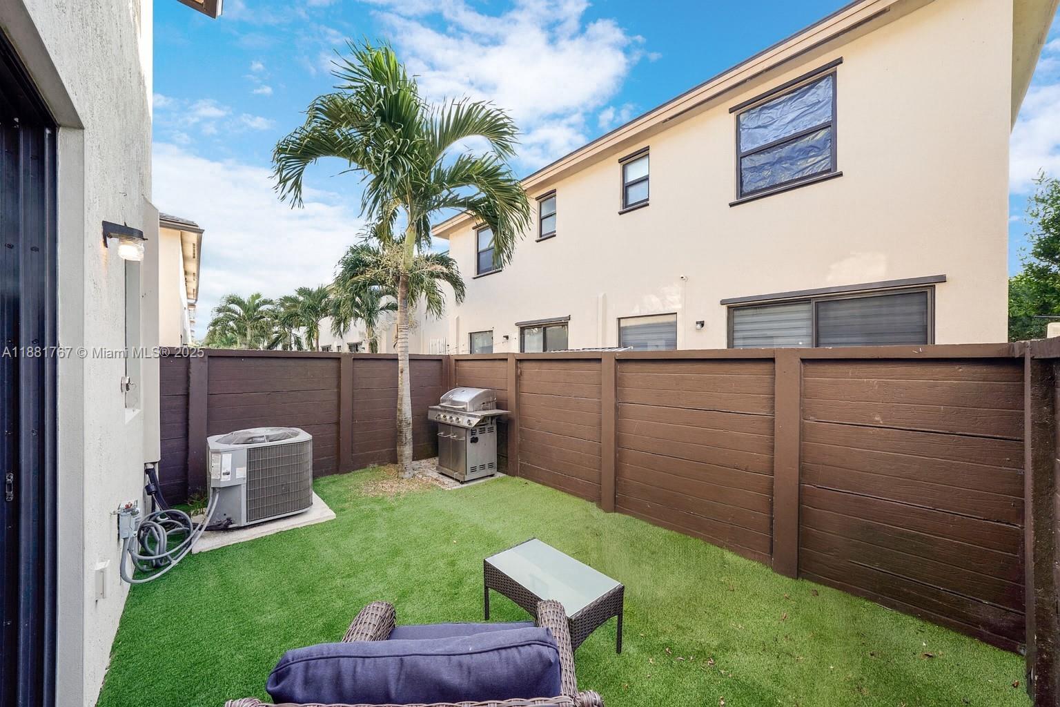 15809 3 / 3 1838 sq. ft. $ 2025-09-19 0 Photo