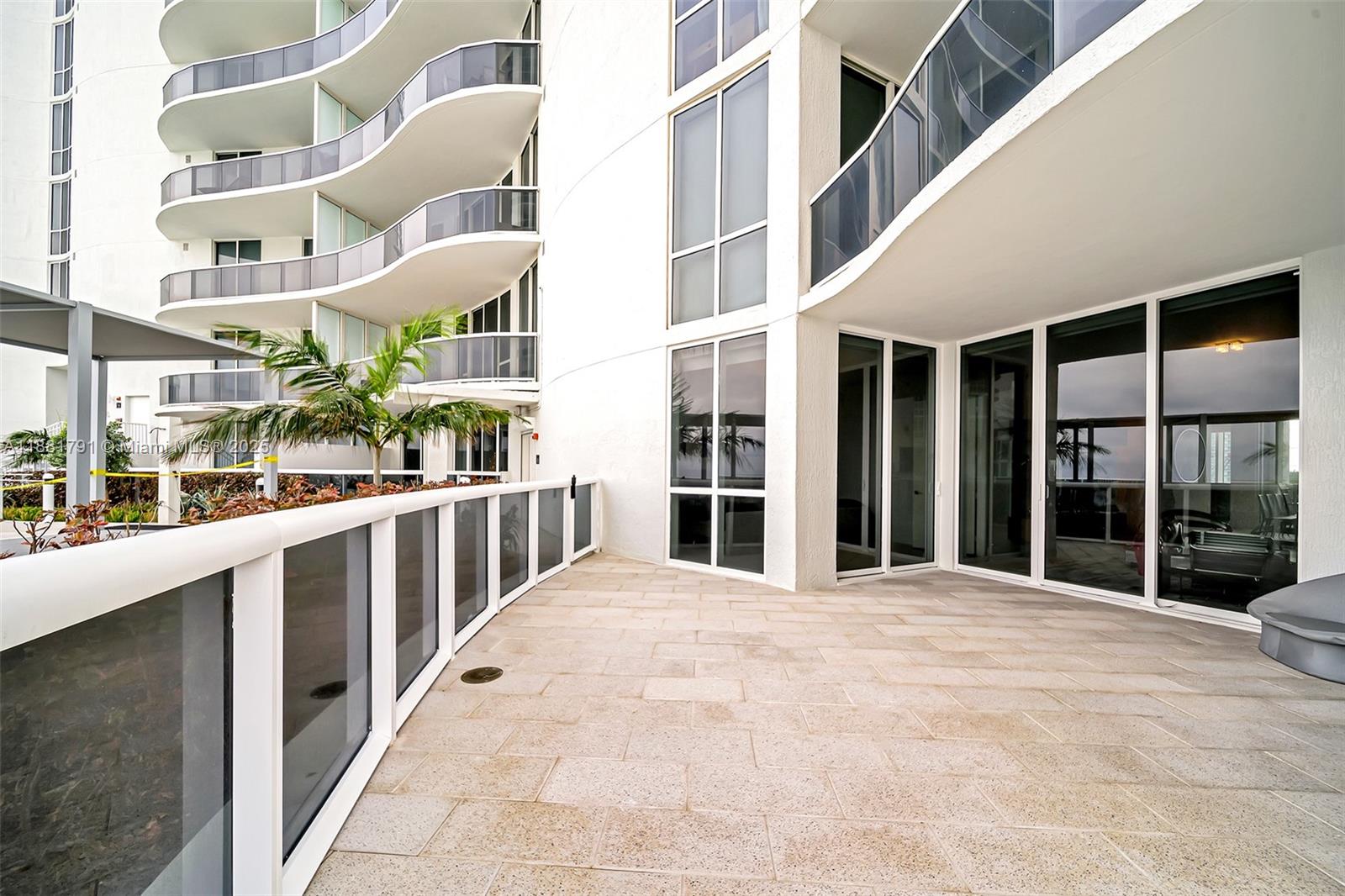 404 2 / 4 2354 sq. ft. $ 2025-09-19 0 Photo