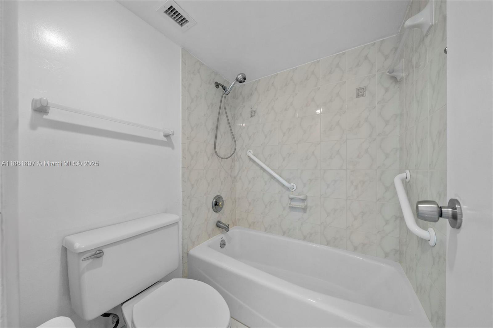 1711 1 / 2 762 sq. ft. $ 2025-09-19 0 Photo