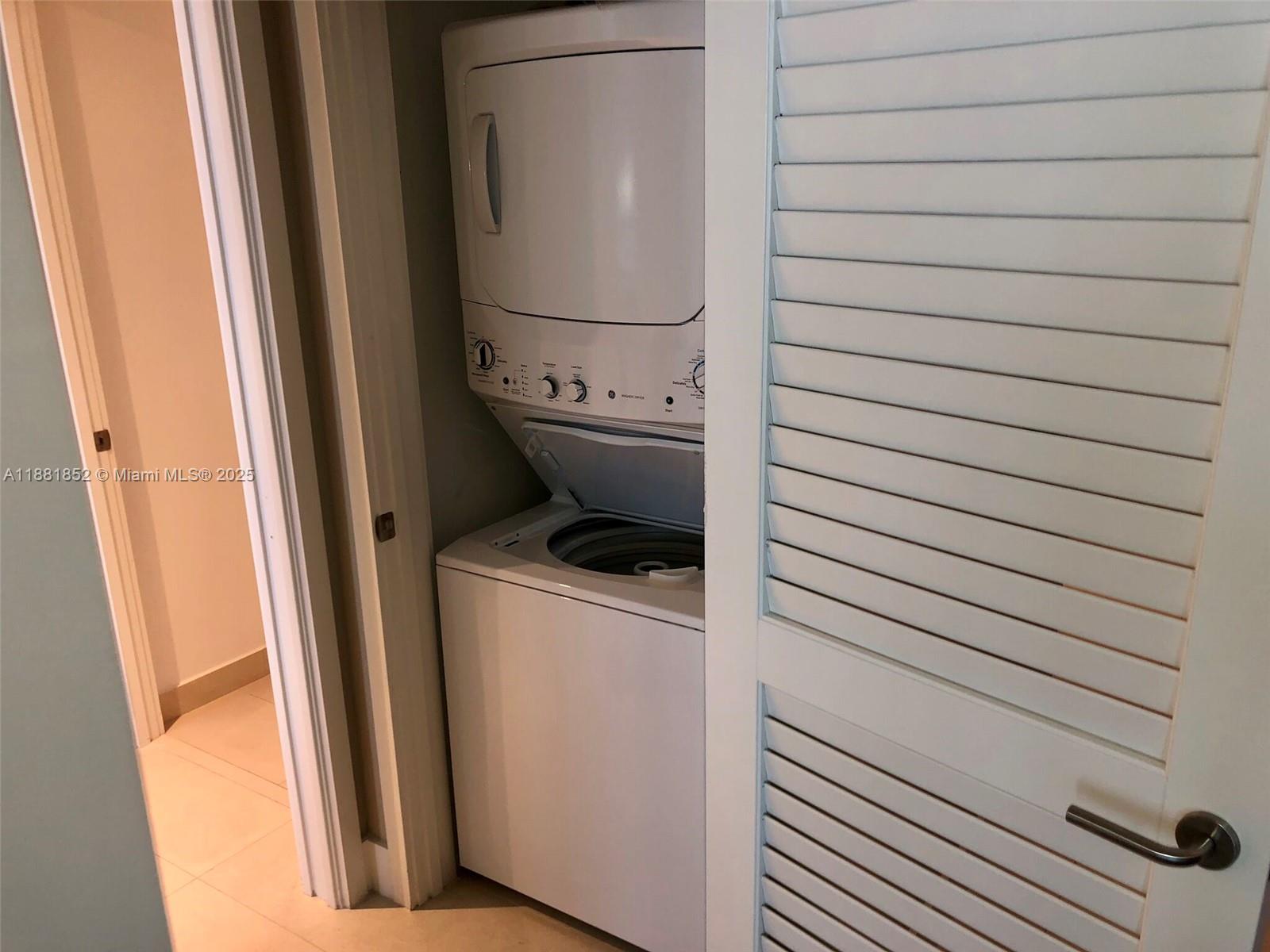 2910 1 / 1 850 sq. ft. $ 2025-09-19 0 foto