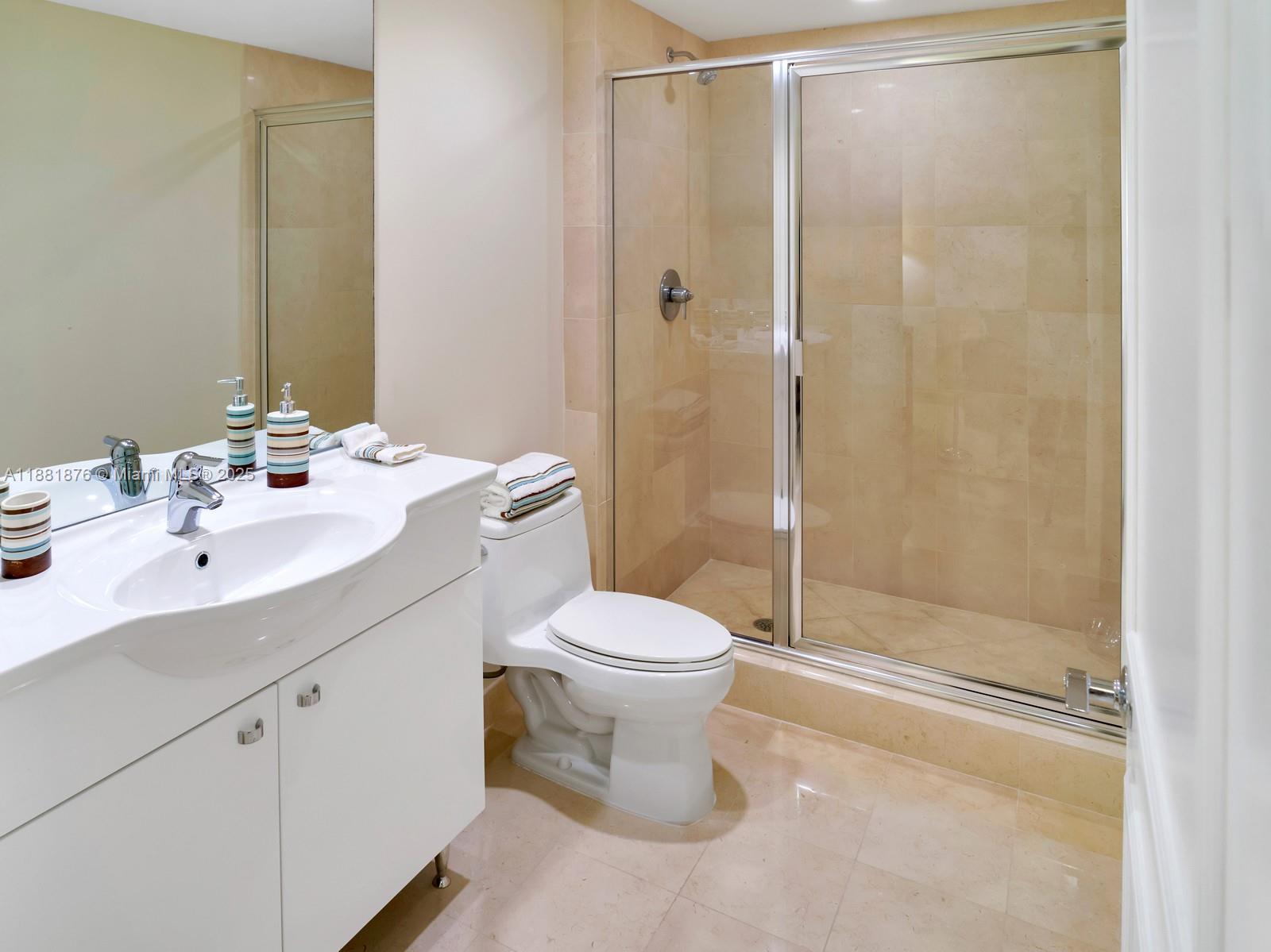 Ver detalles 2203 3 / 3 1841 sq. ft. $ 2025-09-19 0 foto