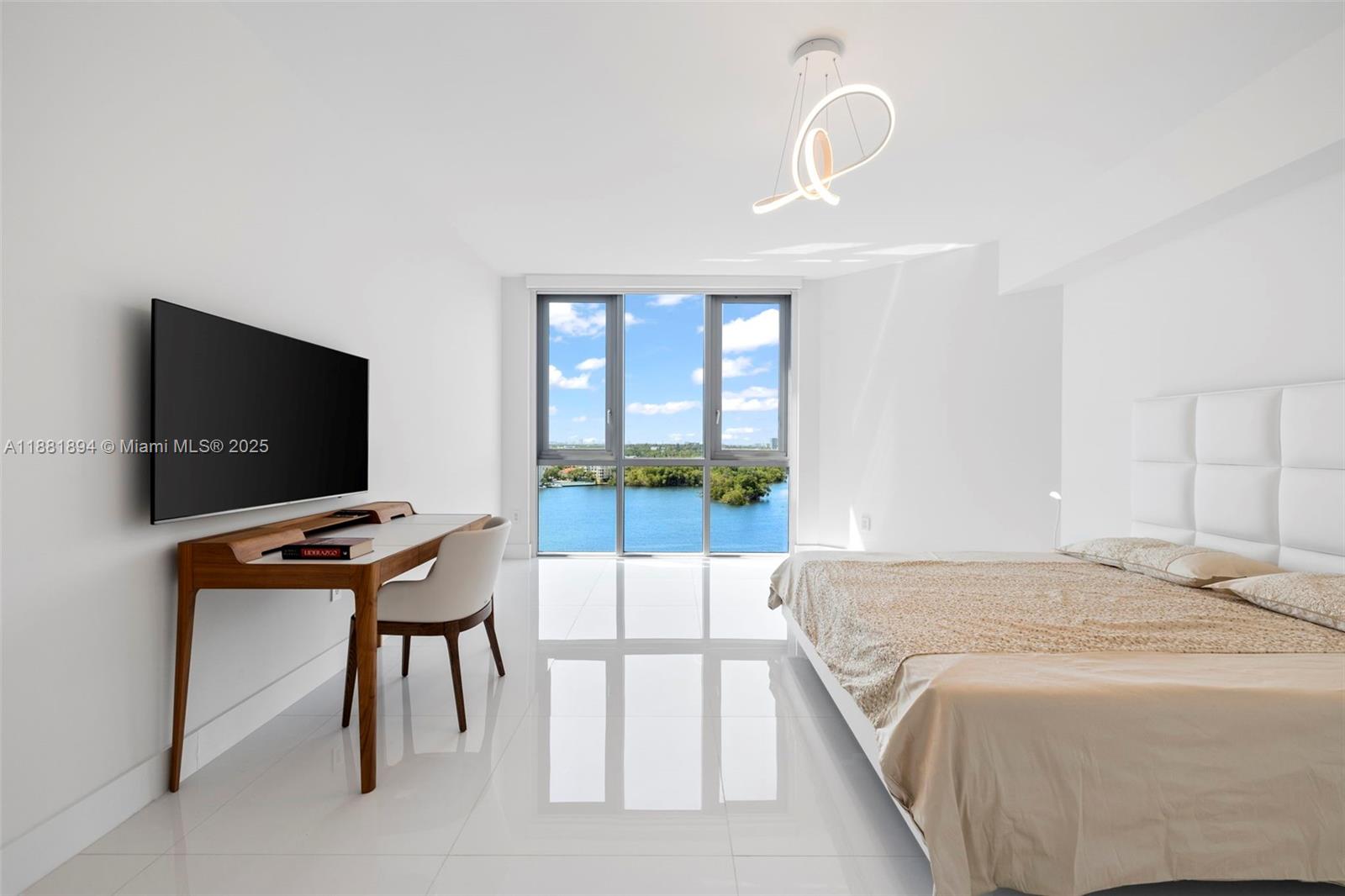 Photo of 17111 Biscayne Blvd  #1110, North Miami Beach, Florida, 33160 - 