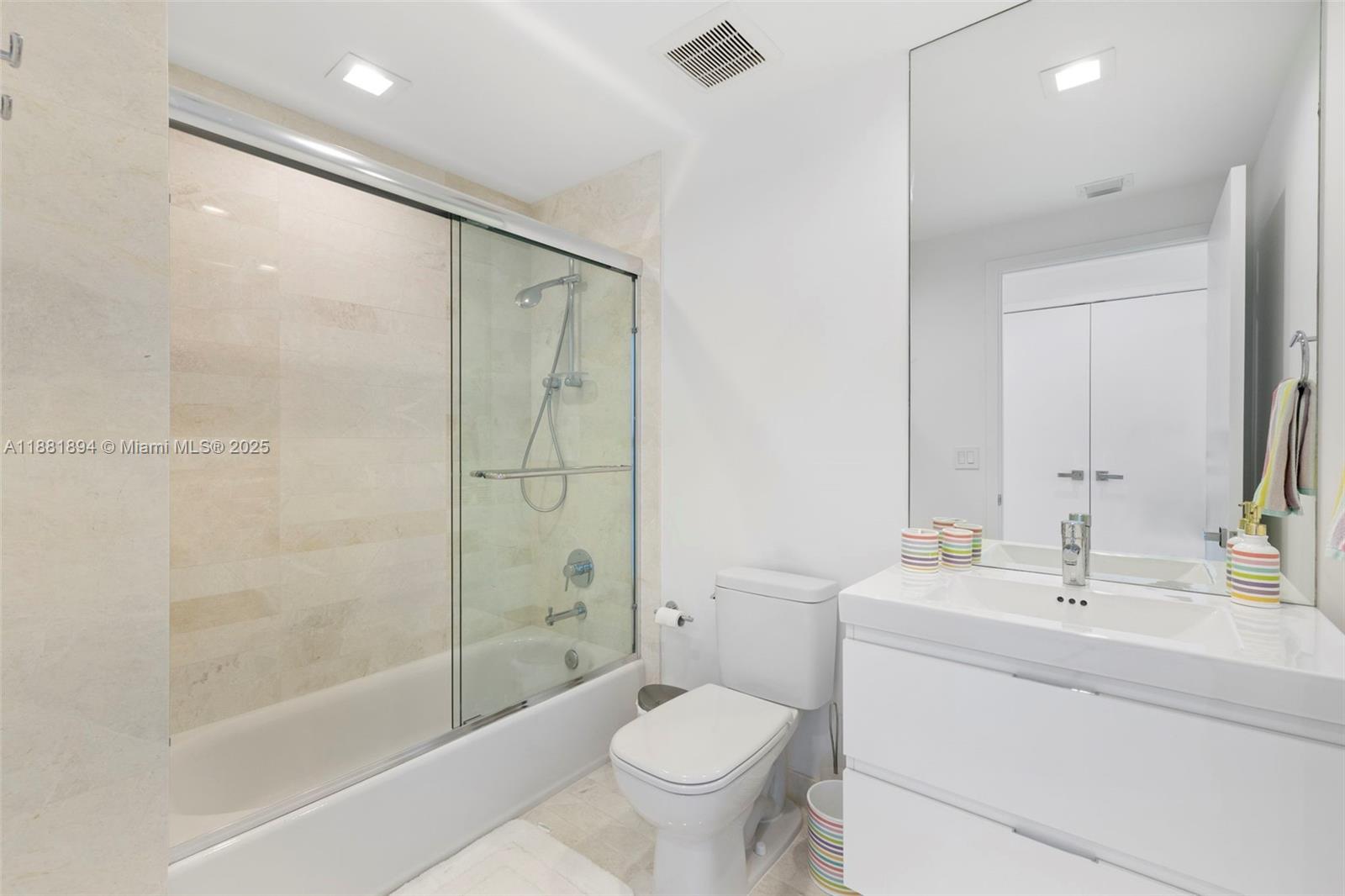 Photo of 17111 Biscayne Blvd  #1110, North Miami Beach, Florida, 33160 - 