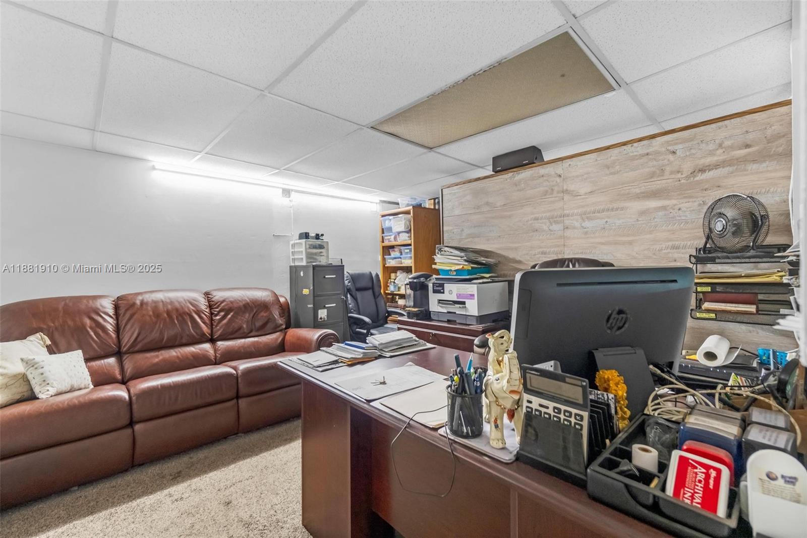   /   sq. ft. $ 2025-09-19 0 foto